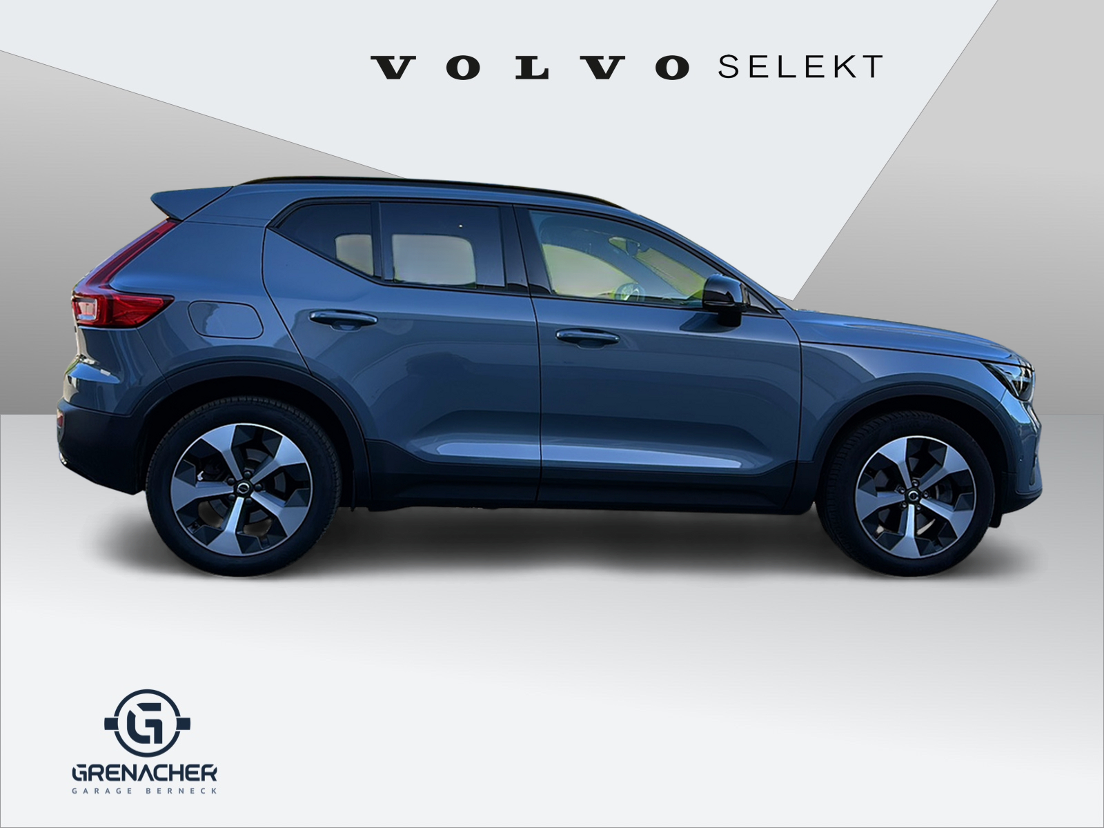 VOLVO XC40 2.0 B4 MH Ultimate Dark AWD-image-2