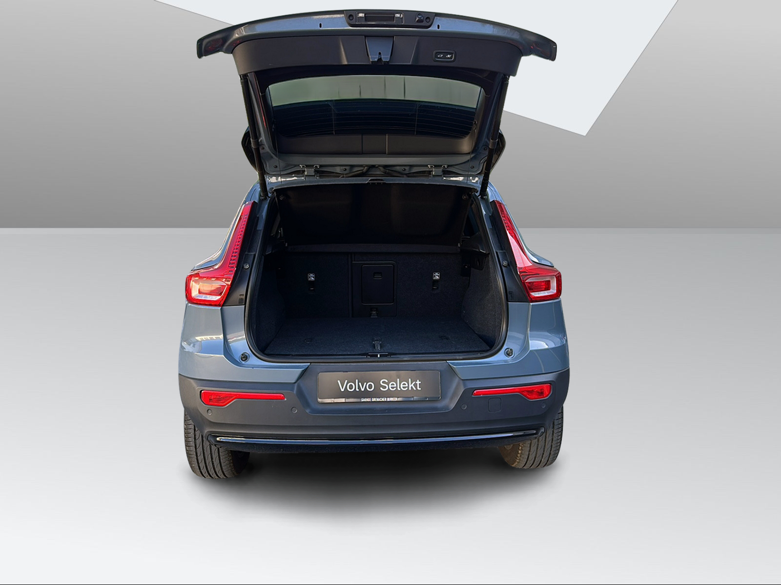 VOLVO XC40 2.0 B4 MH Ultimate Dark AWD-image-9