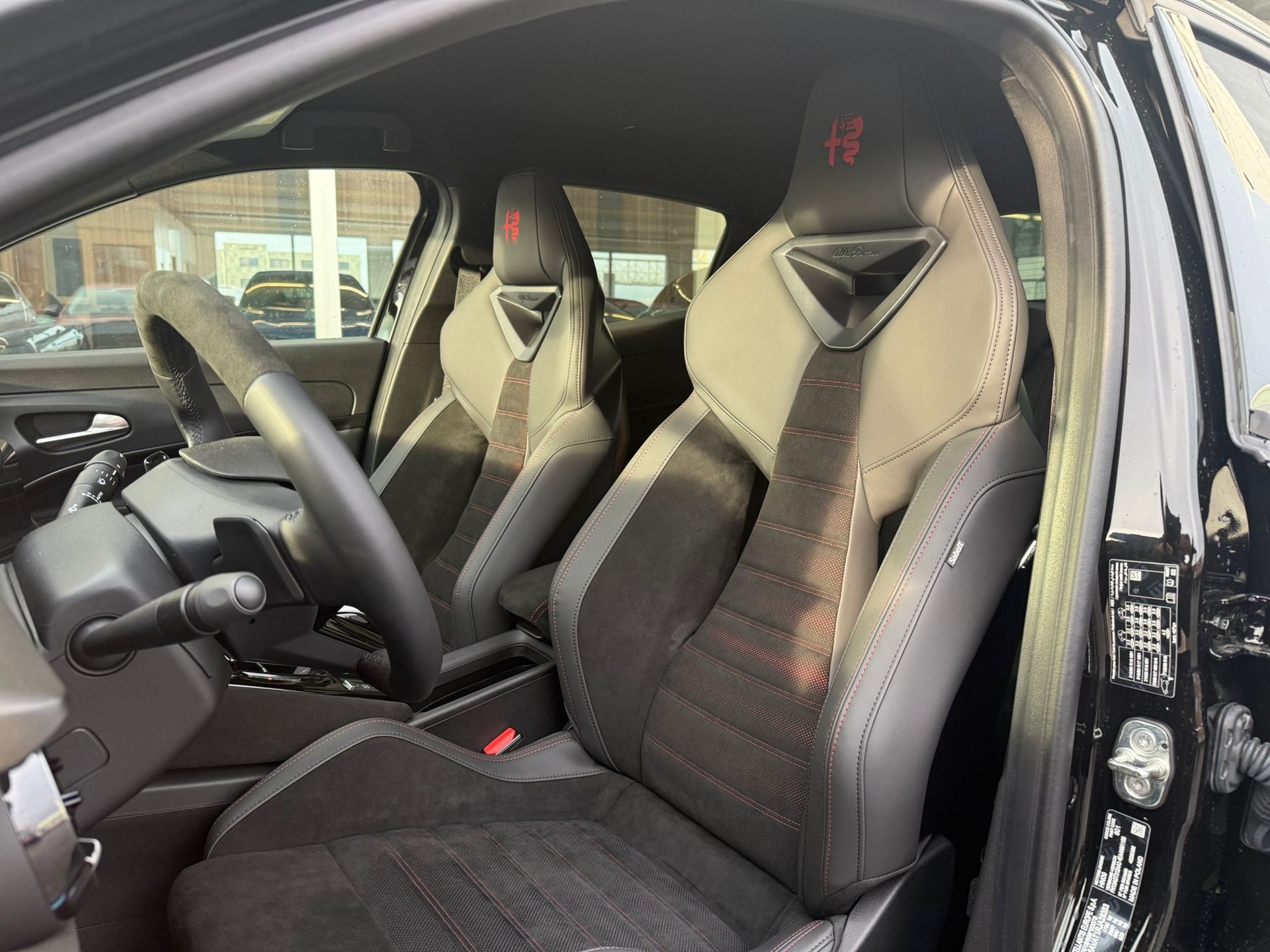 ALFA ROMEO Junior 1.2 Hybrid Speciale Pack Sport&Pack Tech-image-8