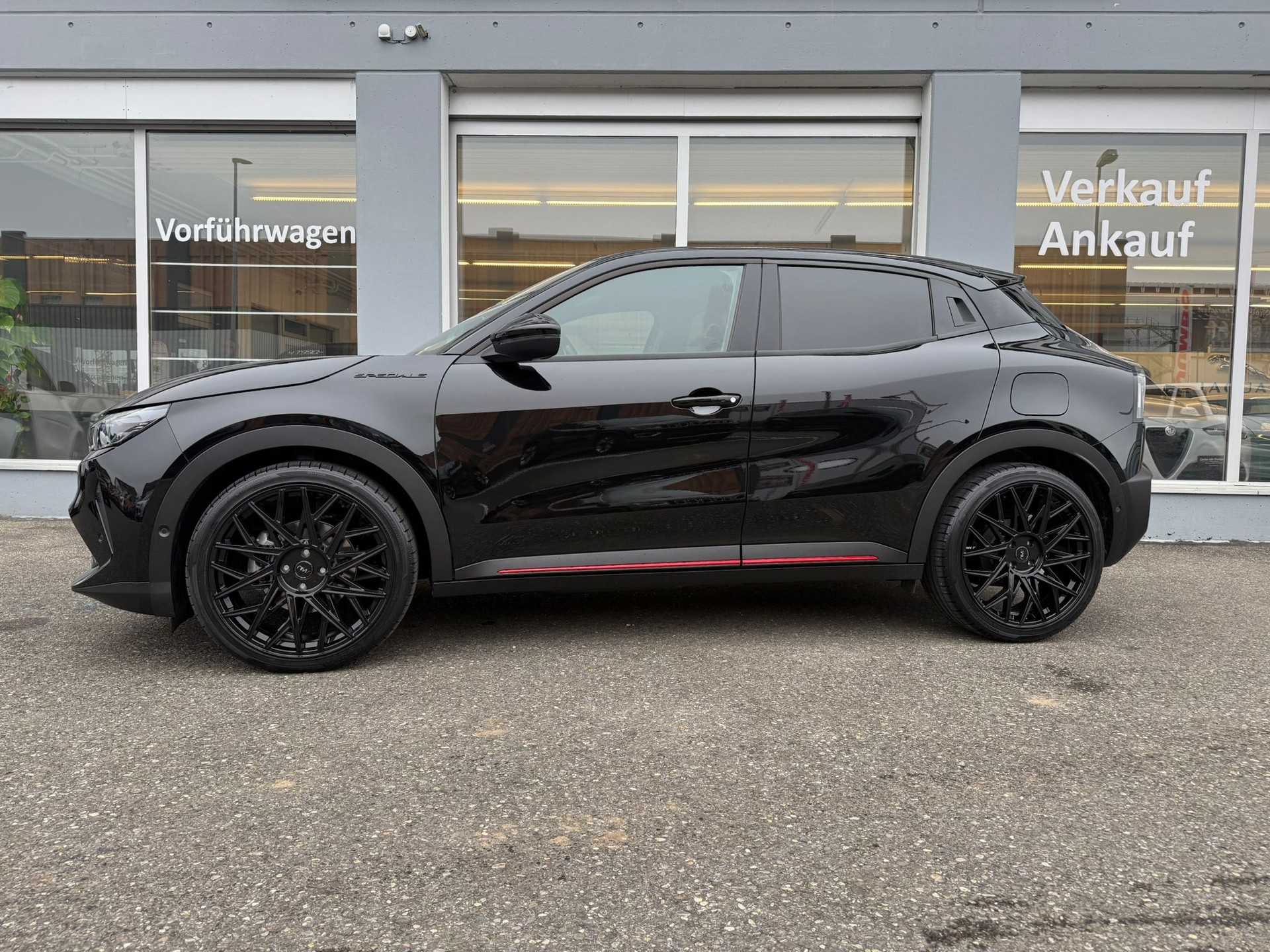 ALFA ROMEO Junior 1.2 Hybrid Speciale Pack Sport&Pack Tech-image-4