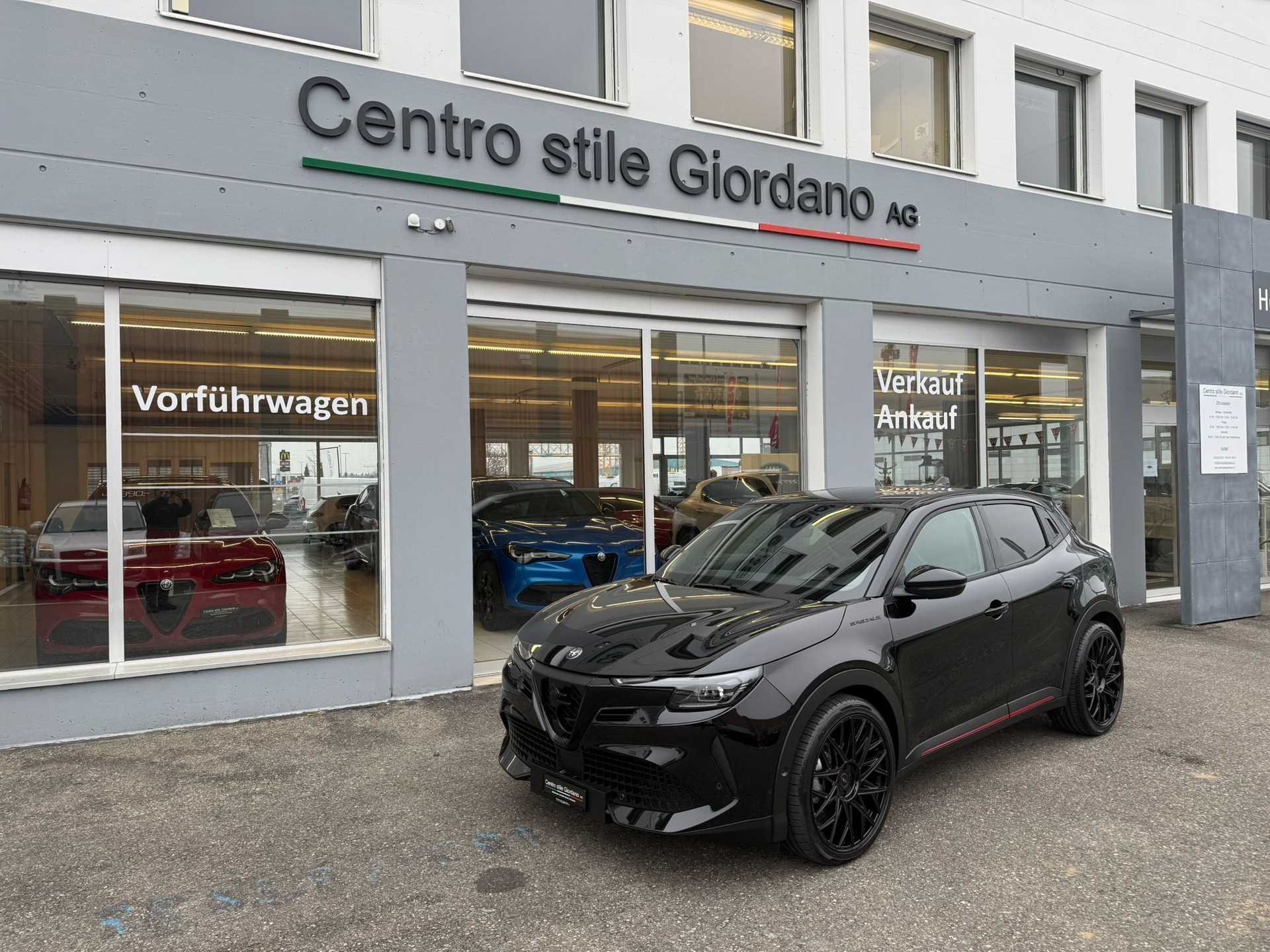 ALFA ROMEO Junior 1.2 Hybrid Speciale Pack Sport&Pack Tech-image-0