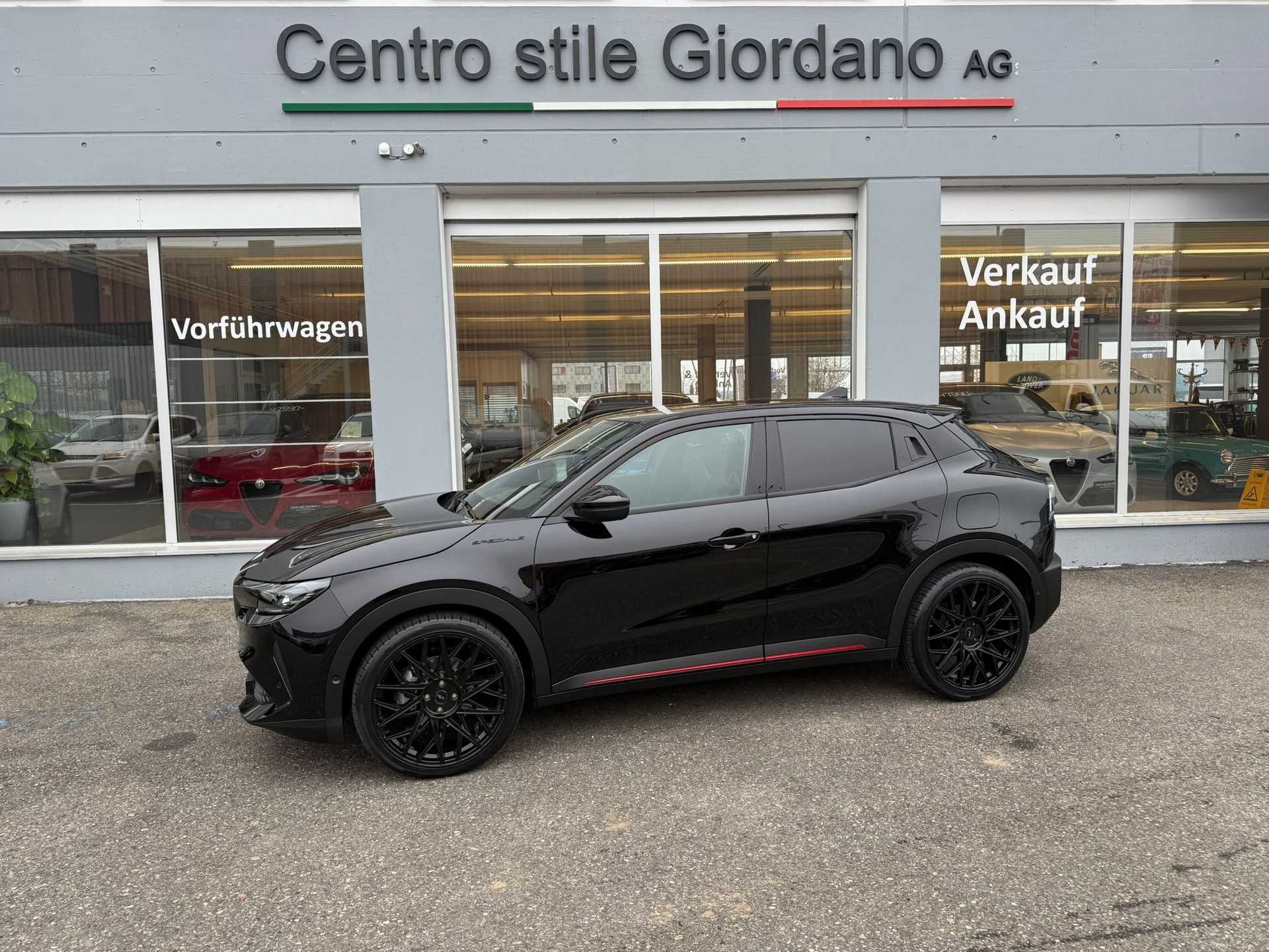 ALFA ROMEO Junior 1.2 Hybrid Speciale Pack Sport&Pack Tech-image-1