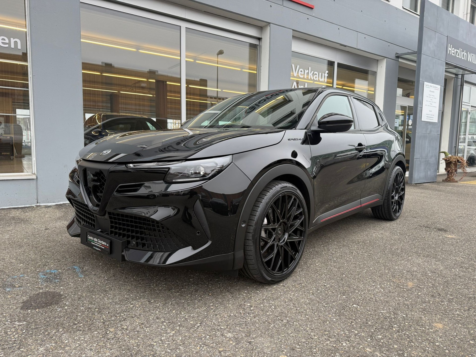ALFA ROMEO Junior 1.2 Hybrid Speciale Pack Sport&Pack Tech-image-3