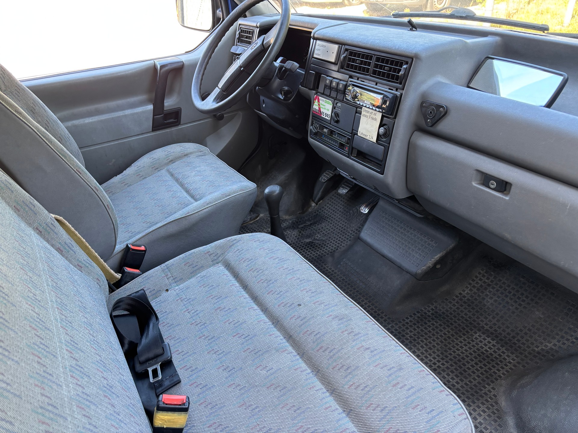 VW Bus verglasst mit 11 sitzen-image-7