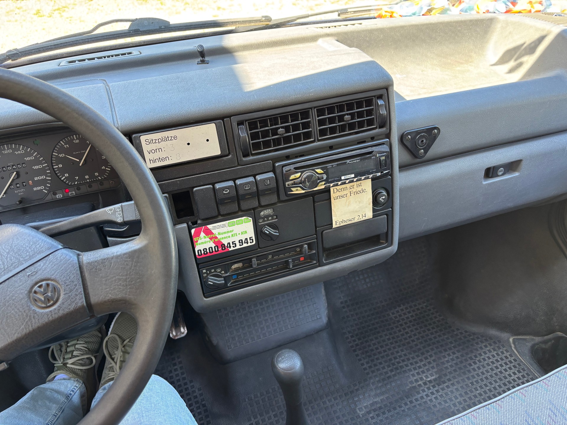 VW Bus verglasst mit 11 sitzen-image-12