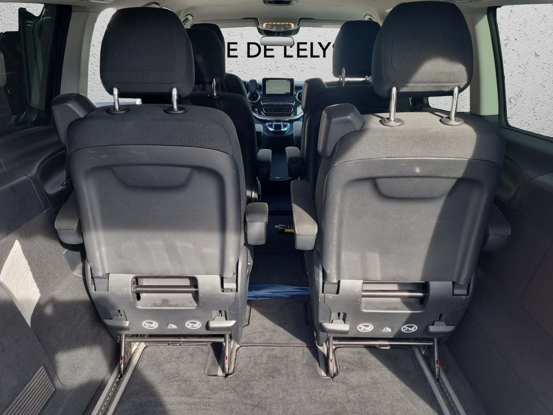 MERCEDES-BENZ V 250 d Trend lang 4Matic 7G-Tronic-image-15