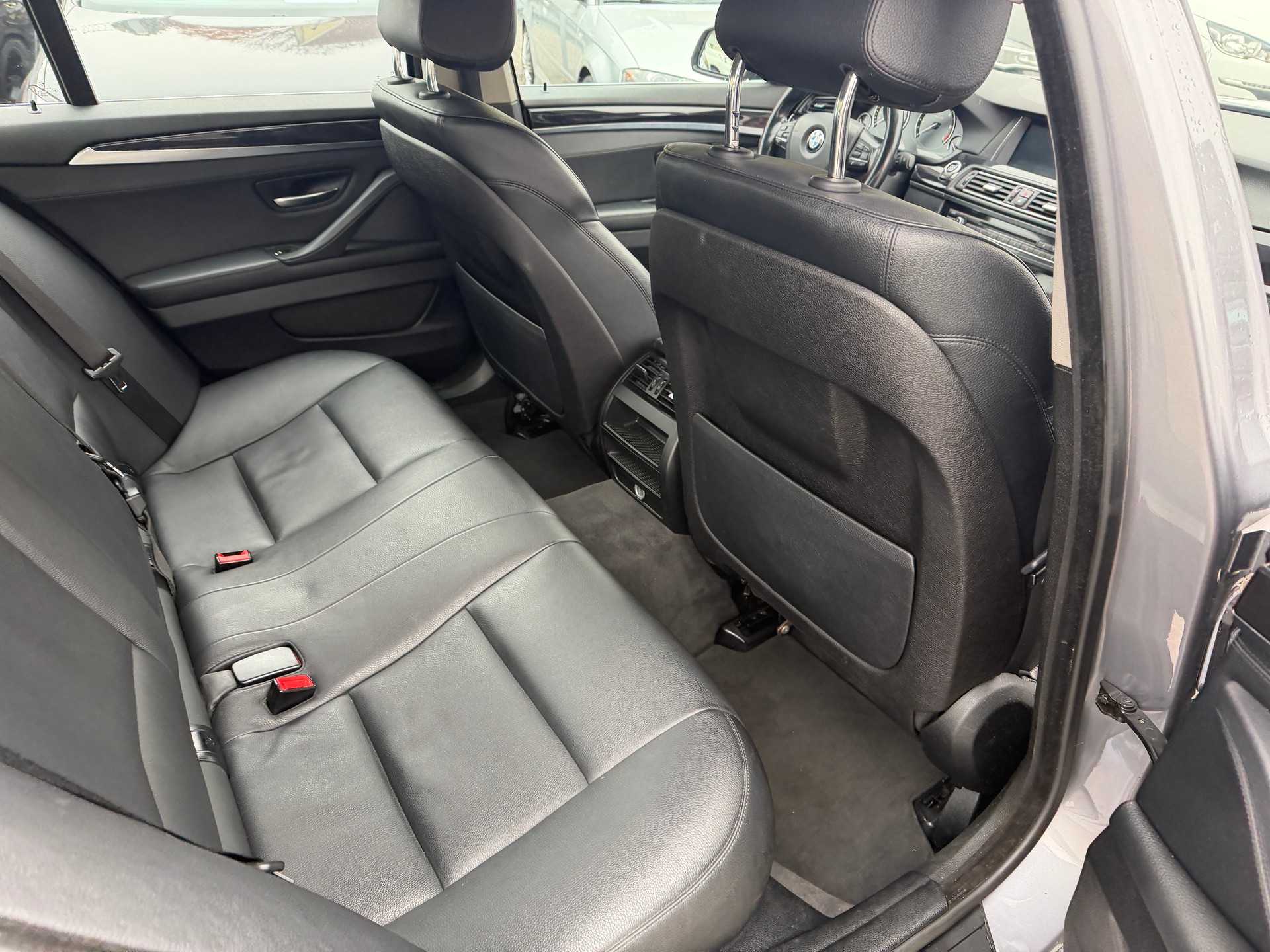 BMW 520d xDrive Steptronic-image-7