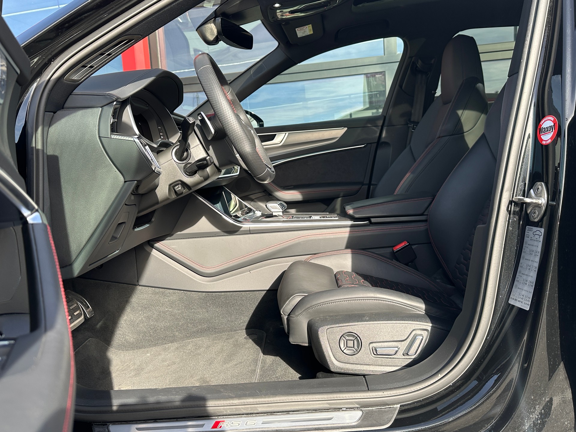 AUDI RS6 Avant 4.0 TFSI V8 quattro Vh Suisse, garantie usine-image-8