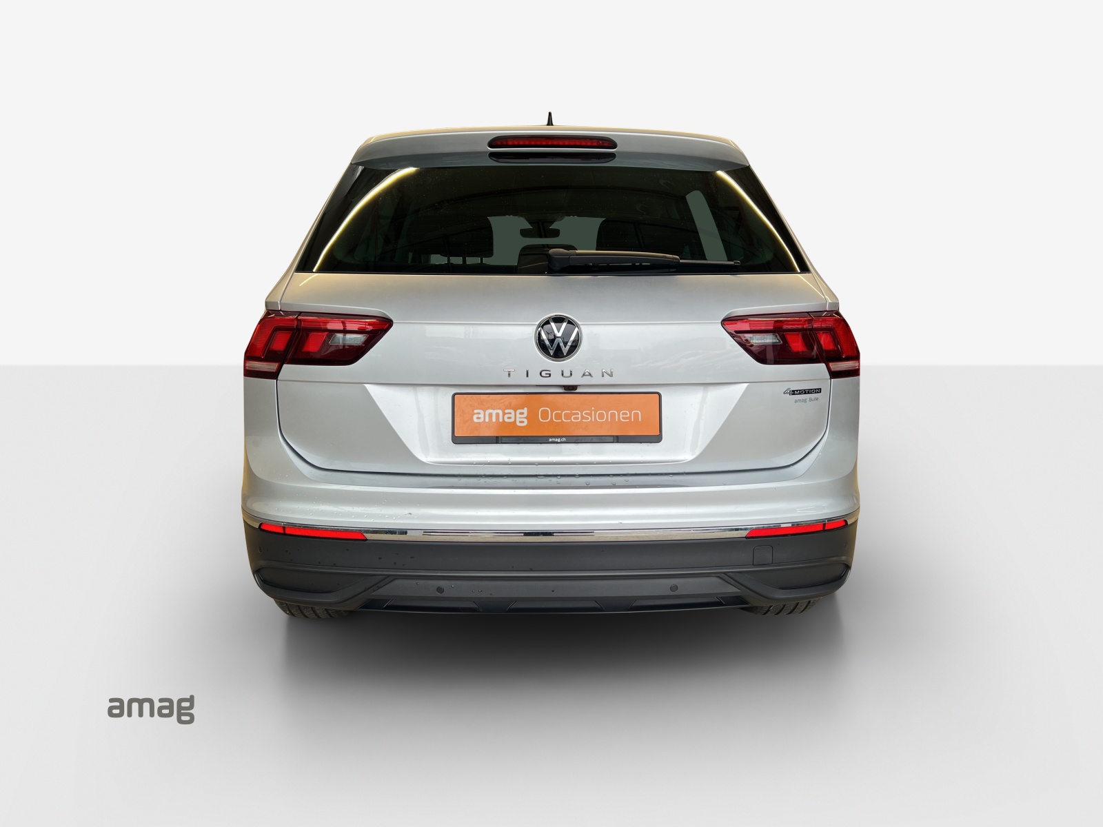 VW Tiguan 2.0TSI Life 4Motion DSG-image-3
