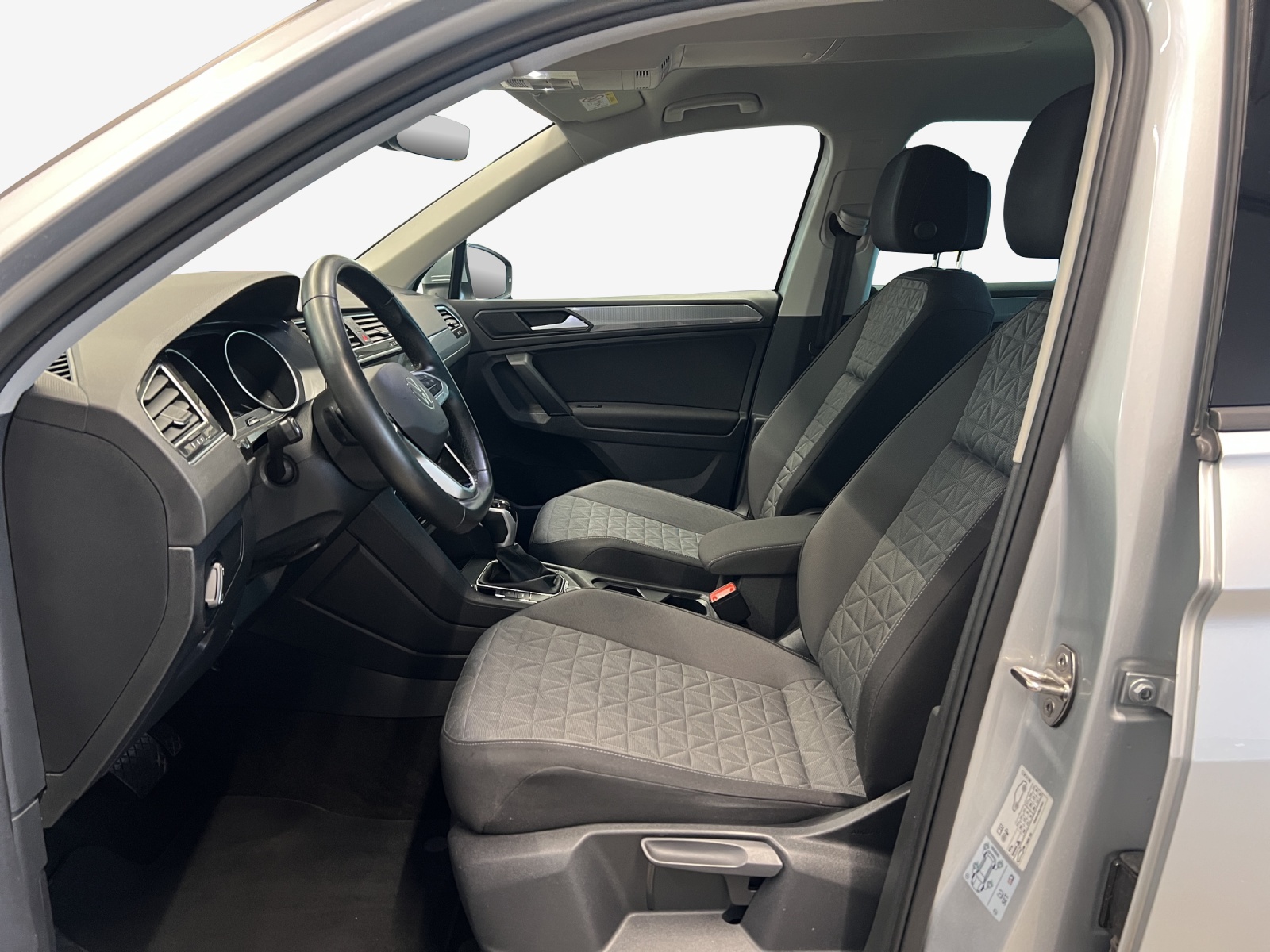 VW Tiguan 2.0TSI Life 4Motion DSG-image-7