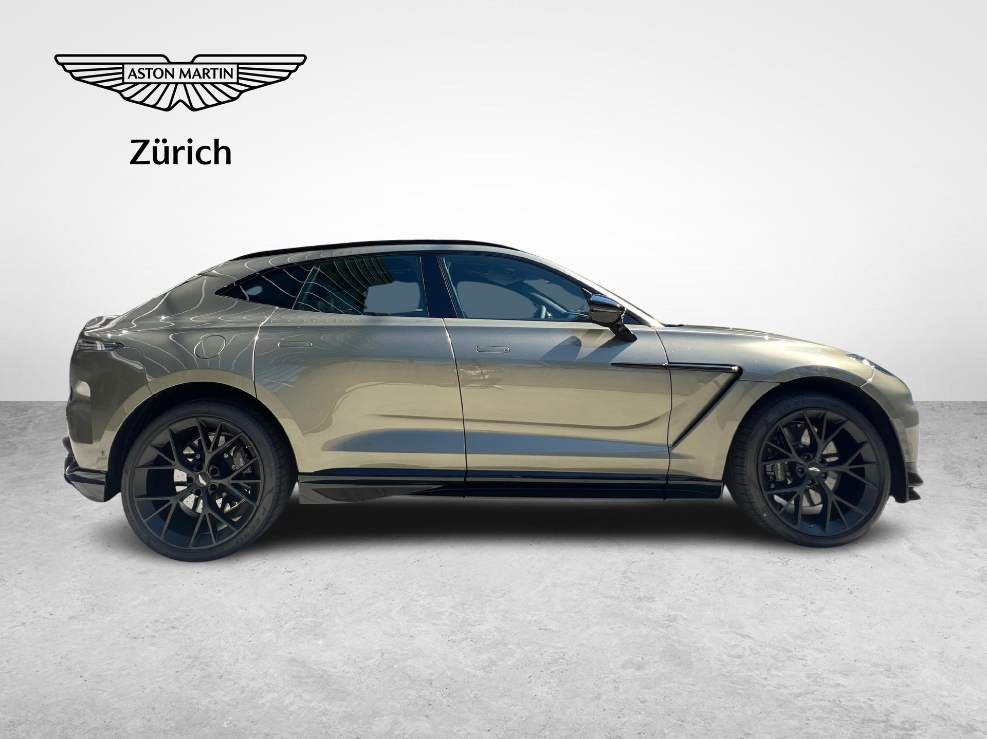 ASTON MARTIN DBX 707 4.0 V8 Bi-Turbo-image-5