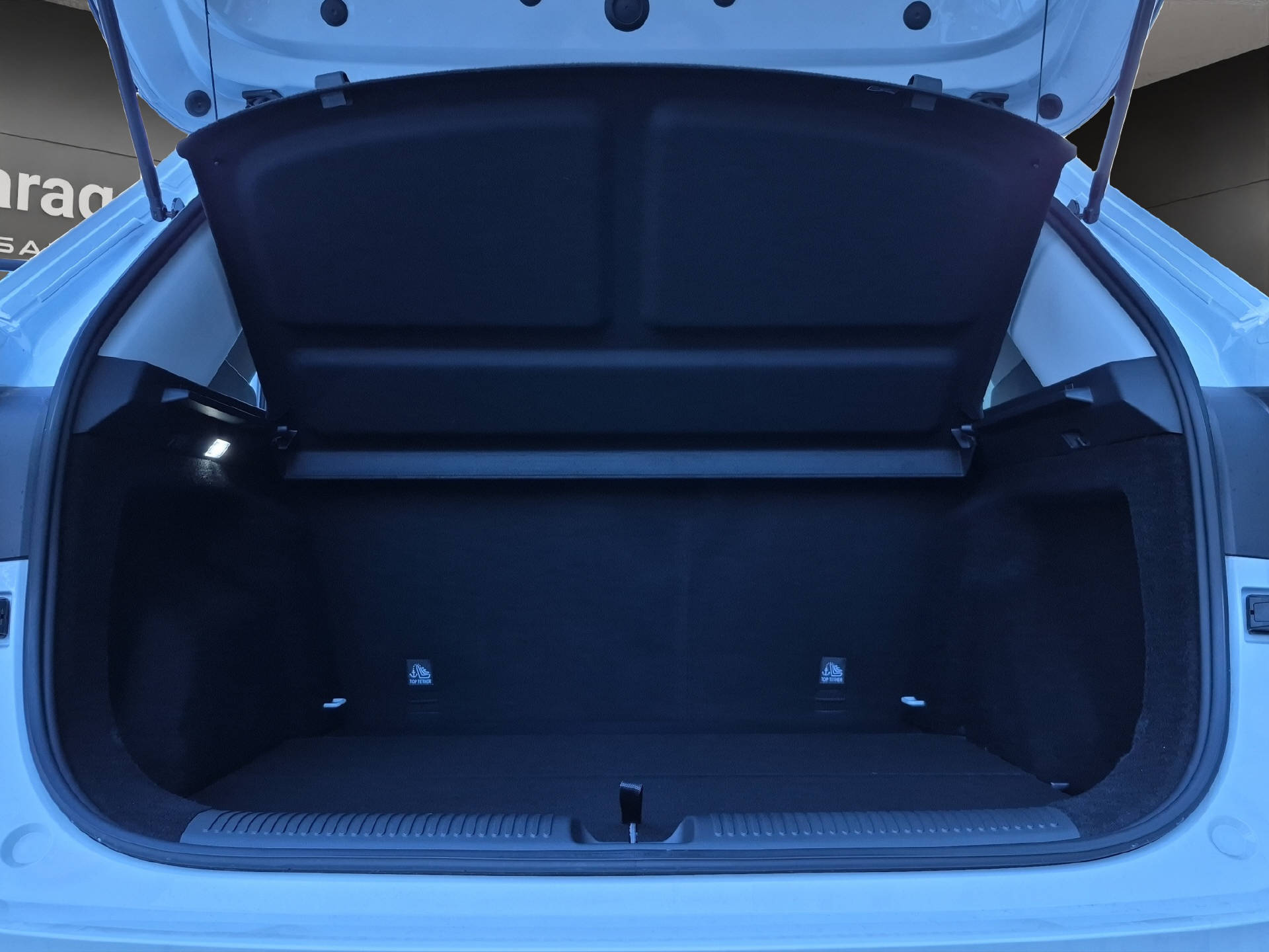MG ZS 1.5 Hybrid+ Luxury-image-12