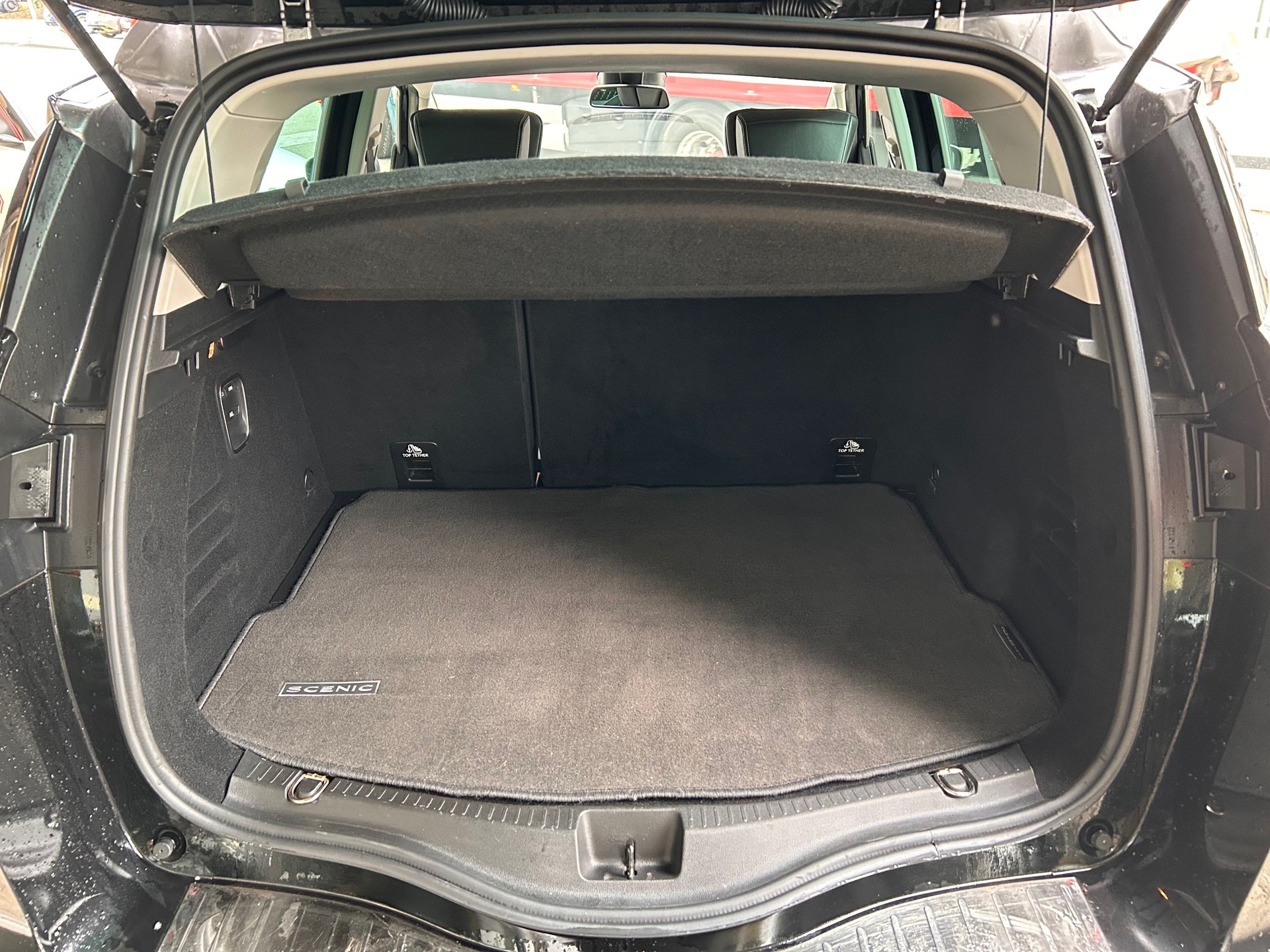RENAULT Scénic 1.6 dCi Bose EDC-image-6