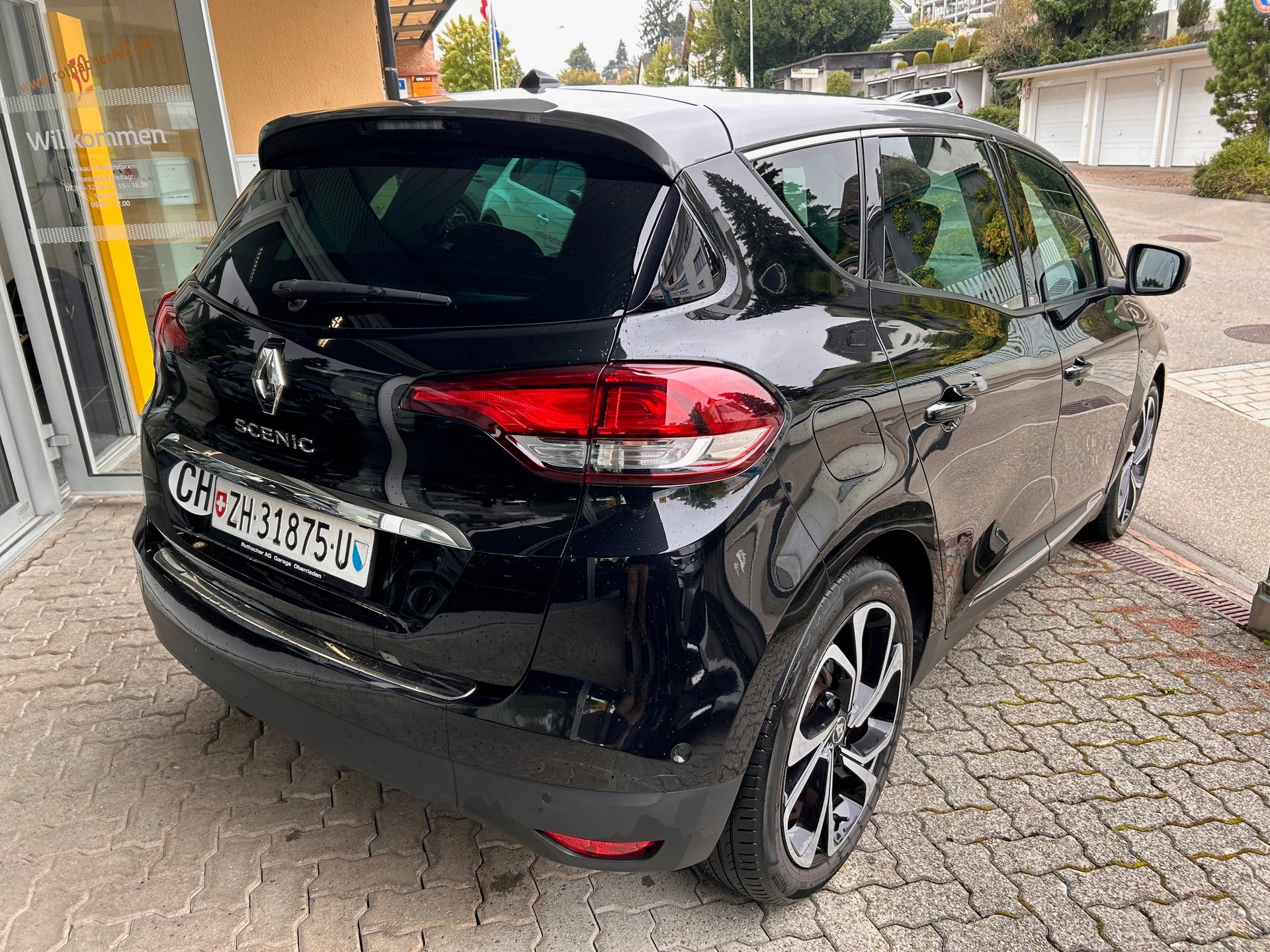 RENAULT Scénic 1.6 dCi Bose EDC-image-3