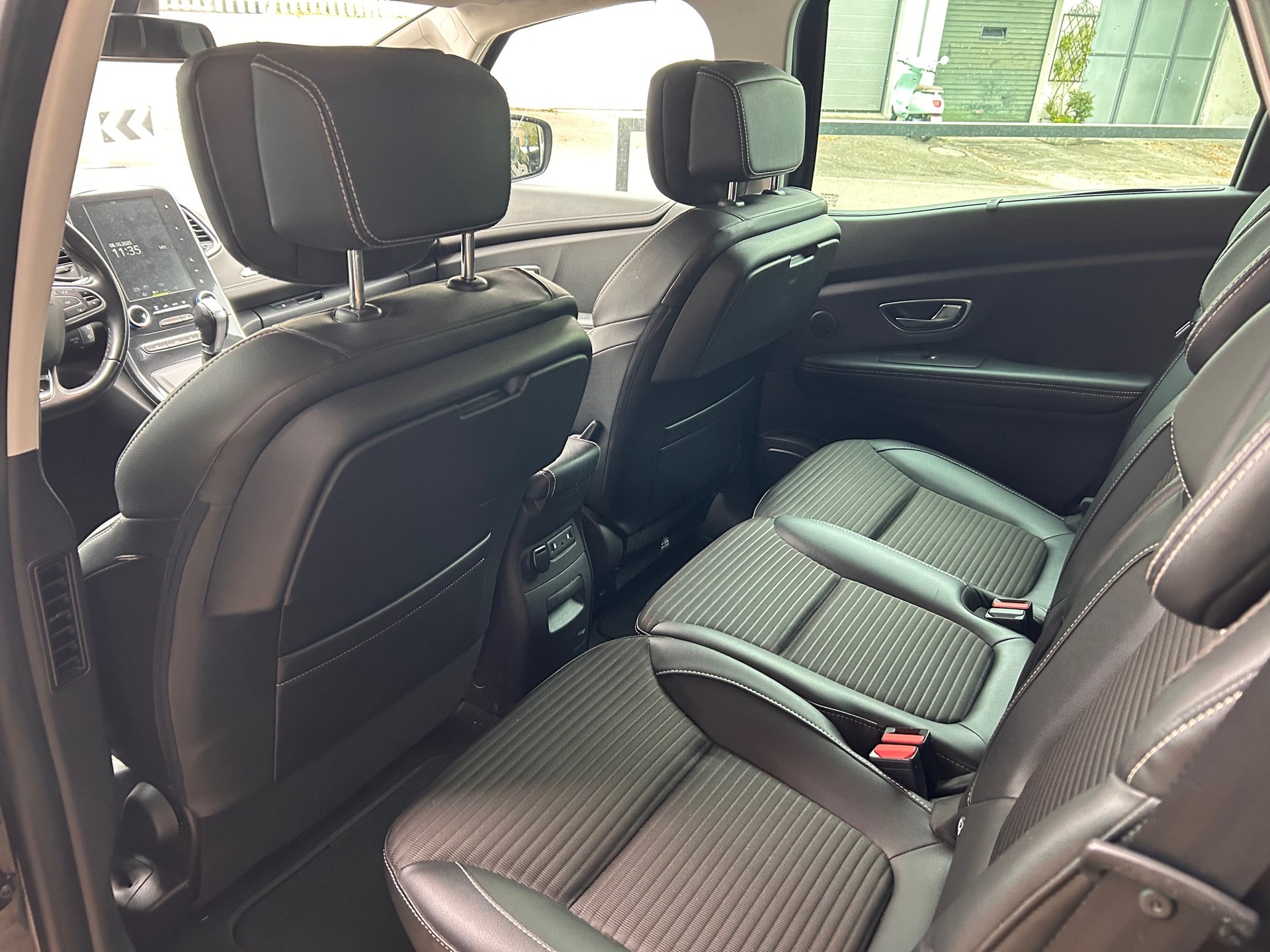 RENAULT Scénic 1.6 dCi Bose EDC-image-5
