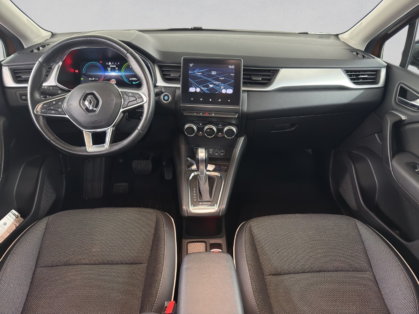 RENAULT Captur 1.6 E-Tech 145 Intens DHT-image-18