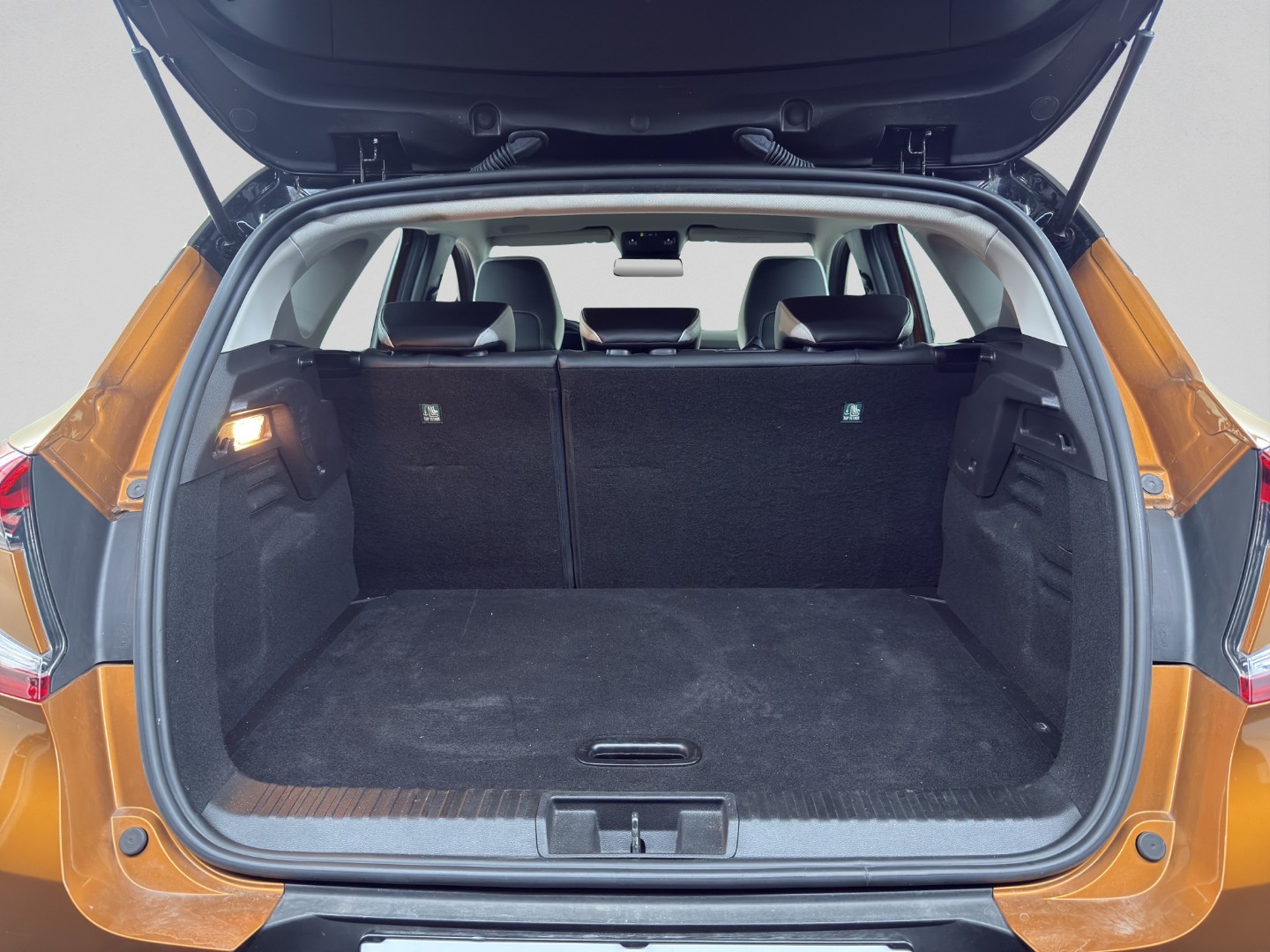 RENAULT Captur 1.6 E-Tech 145 Intens DHT-image-23