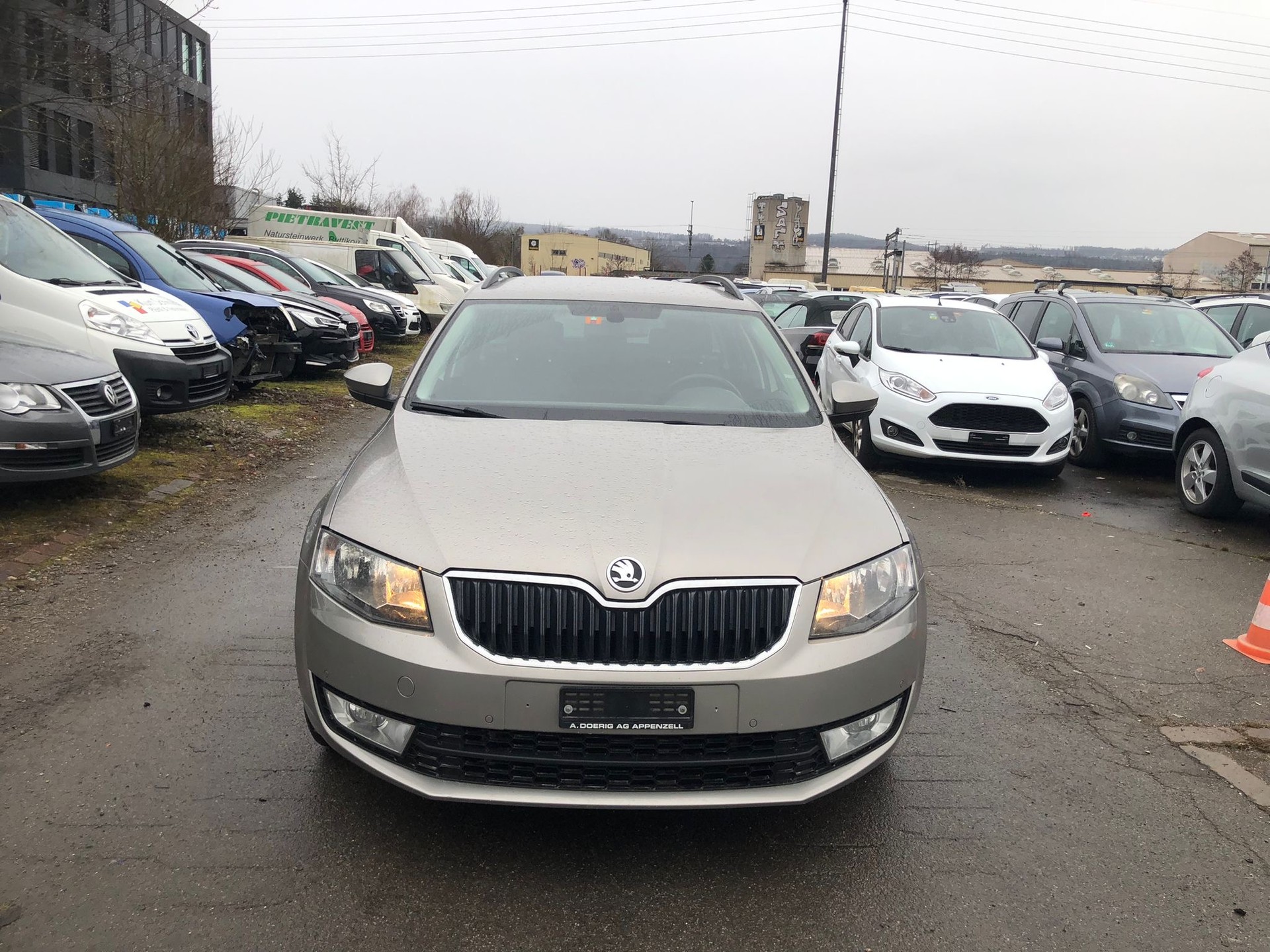 SKODA Octavia Combi 2.0 TDI Fresh 4x4-image-0