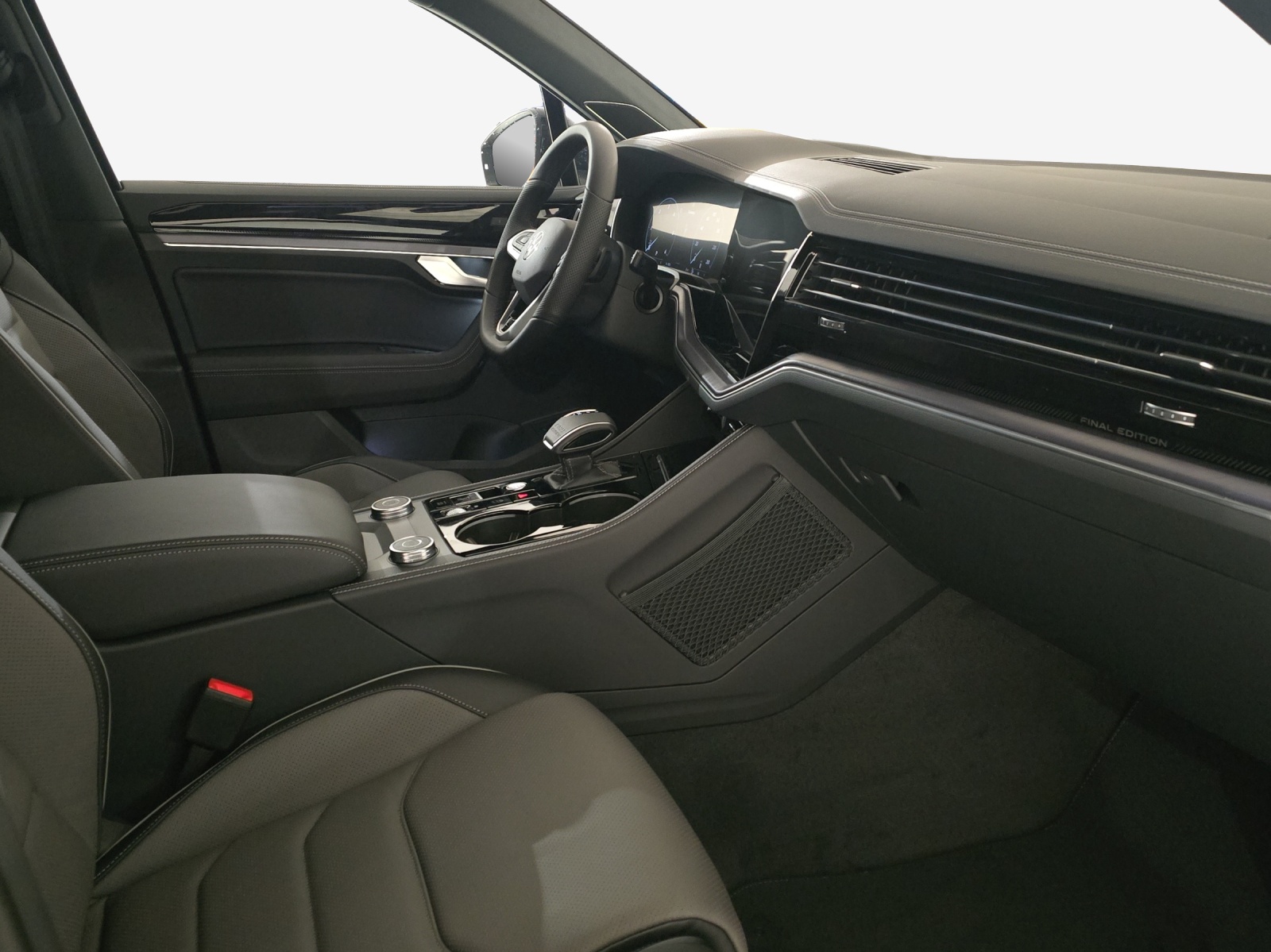 VW Touareg 3.0 TDI R-Line Tiptronic-image-14