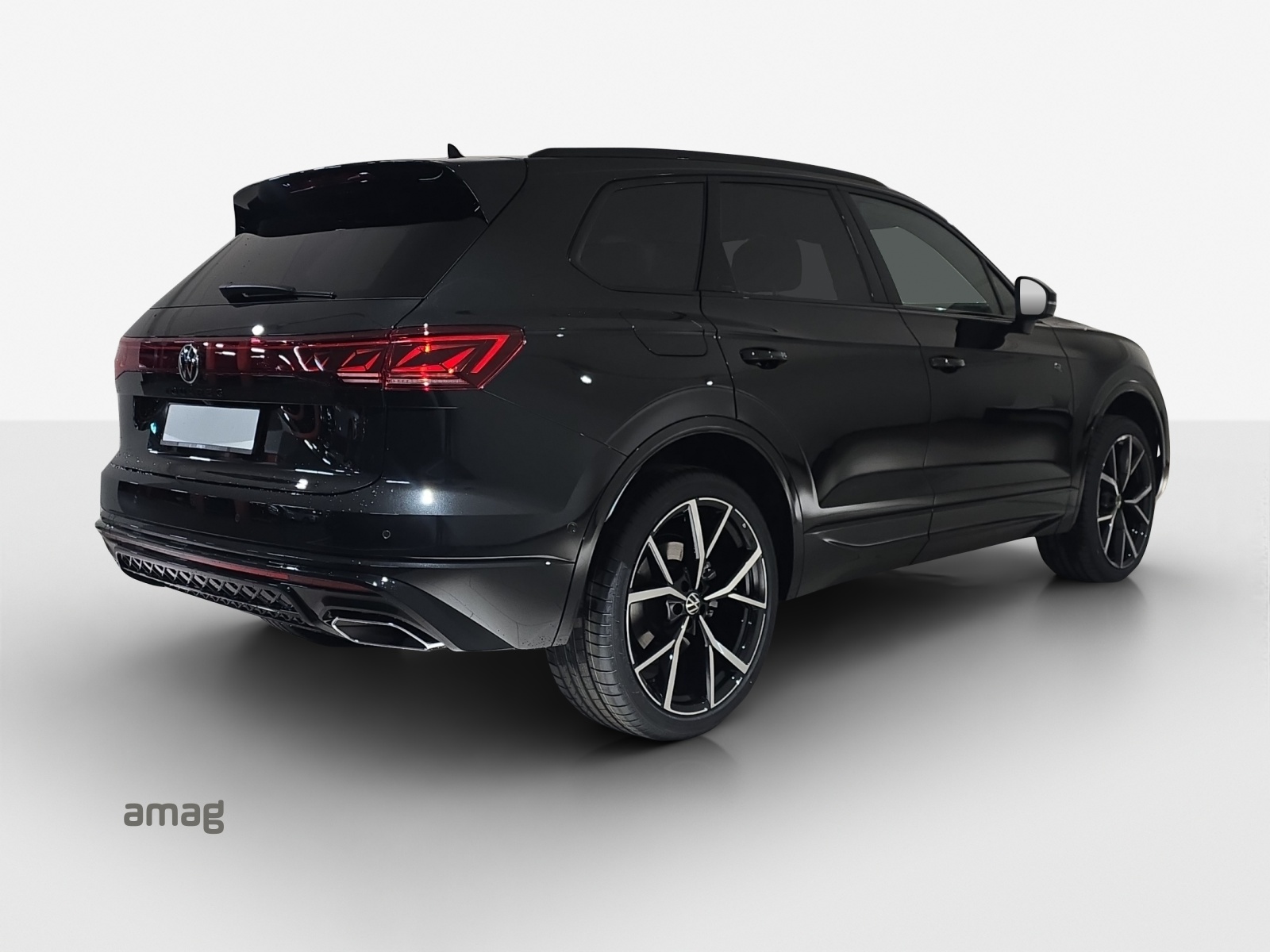 VW Touareg 3.0 TDI R-Line Tiptronic-image-4