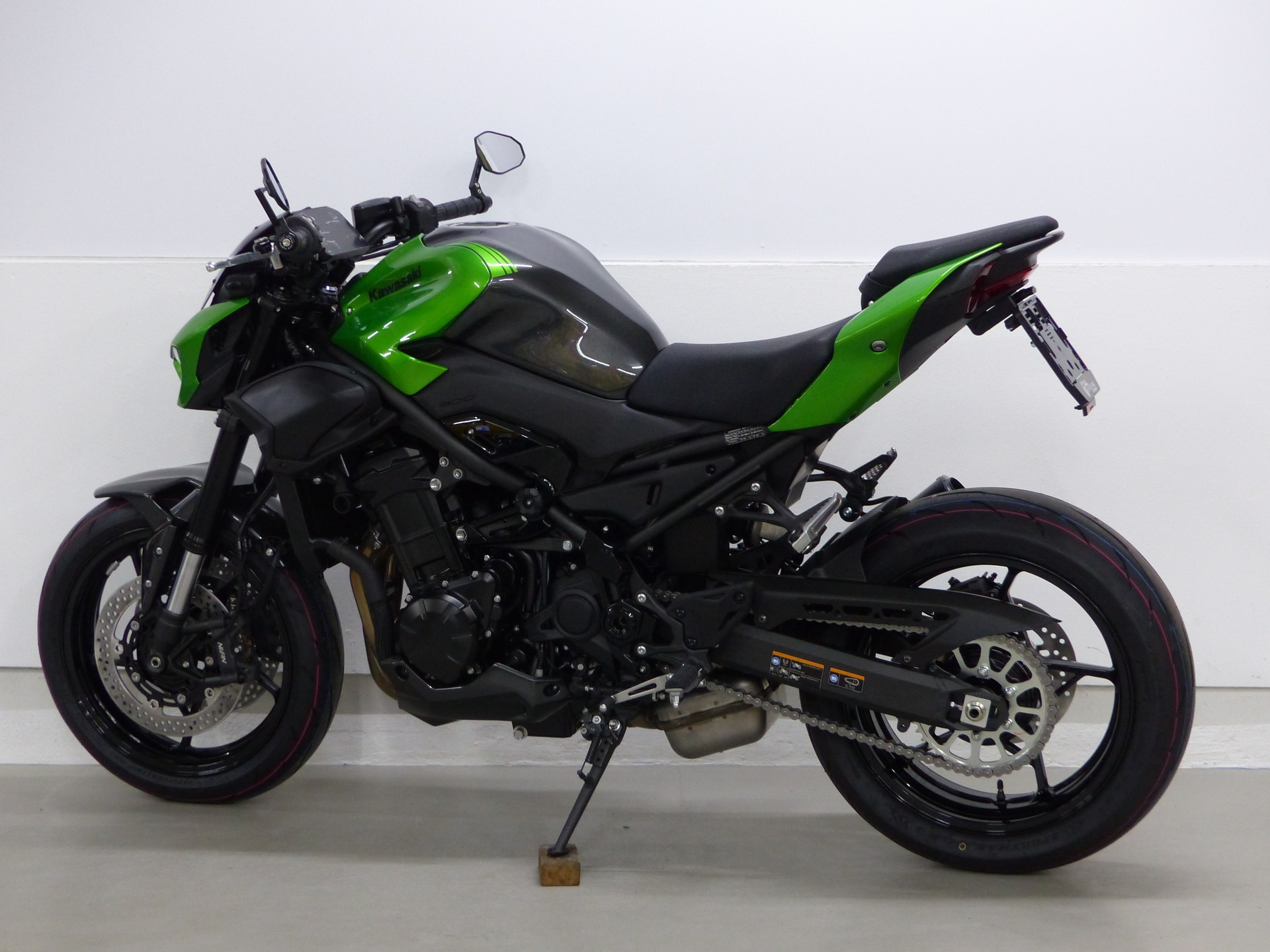 KAWASAKI Z 900 ABS 35kW MY26 mit Zubehör Kaufen