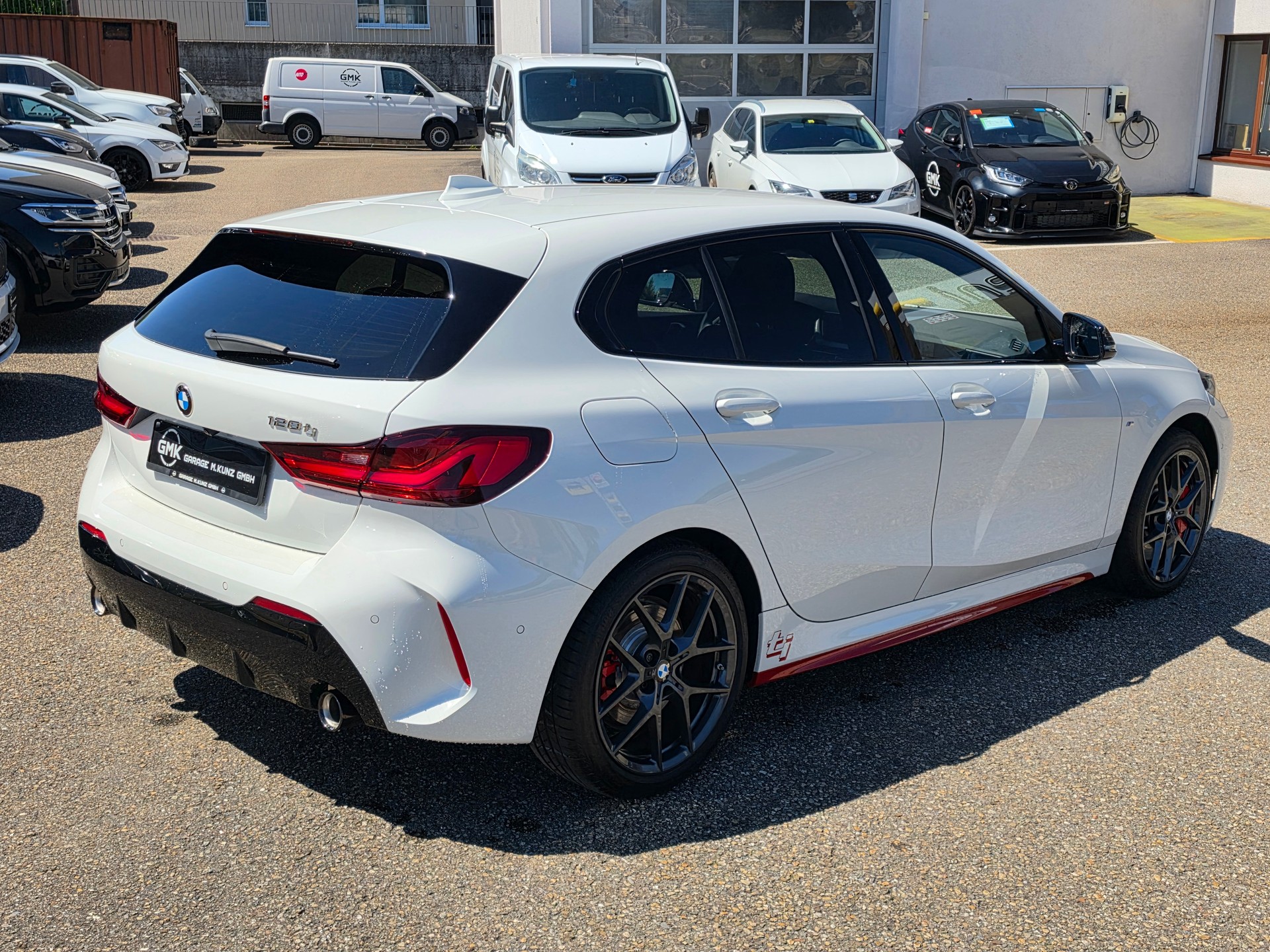 BMW 128ti-image-5