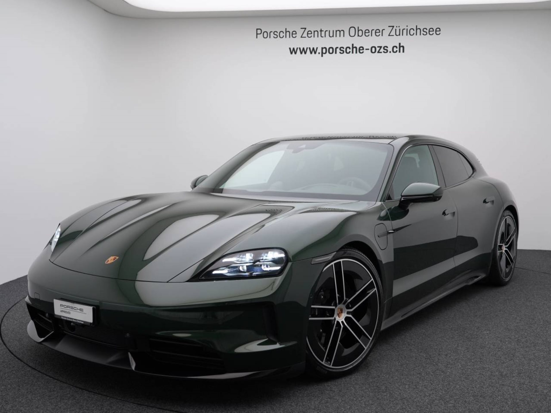 PORSCHE Taycan GTS Sport Turismo-image-0