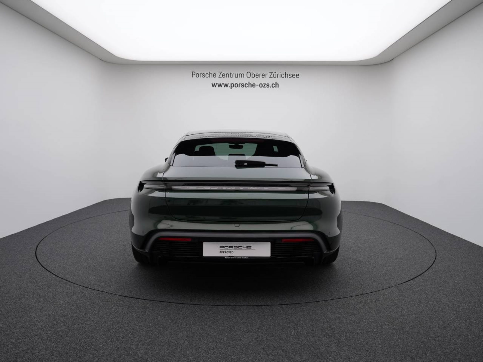 PORSCHE Taycan GTS Sport Turismo-image-5