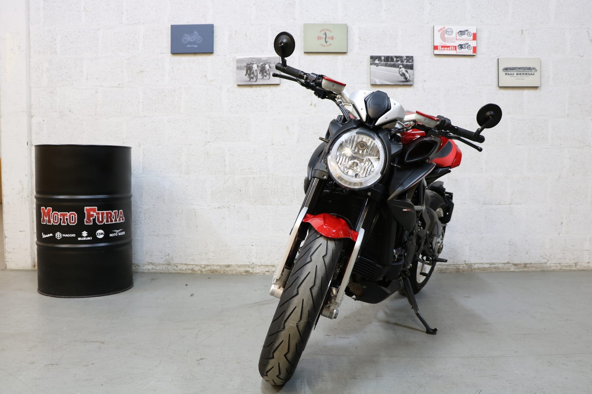 MV AGUSTA Dragster 800 RR ABS-showroom-element-2