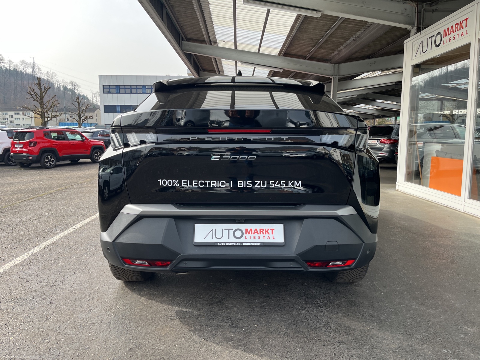 PEUGEOT 3008 73kWh Allure-image-3
