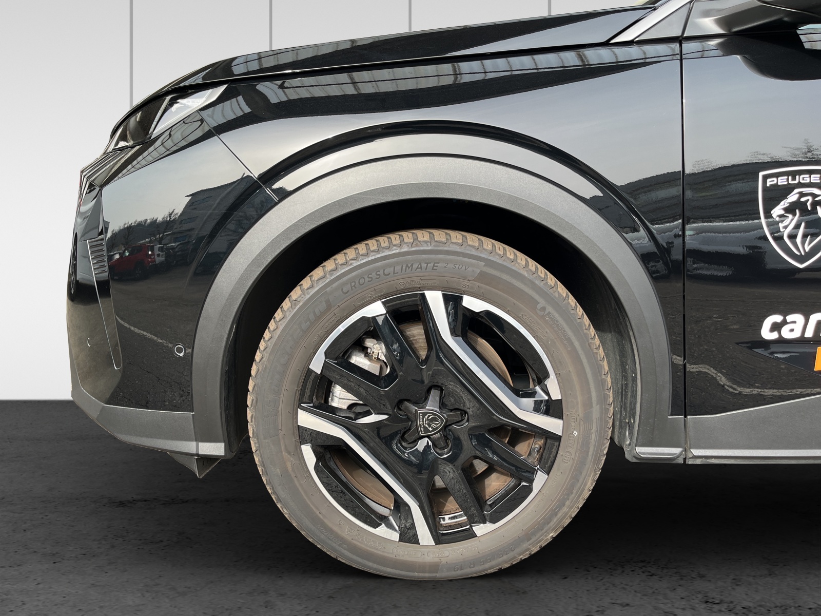 PEUGEOT 3008 73kWh Allure-image-12