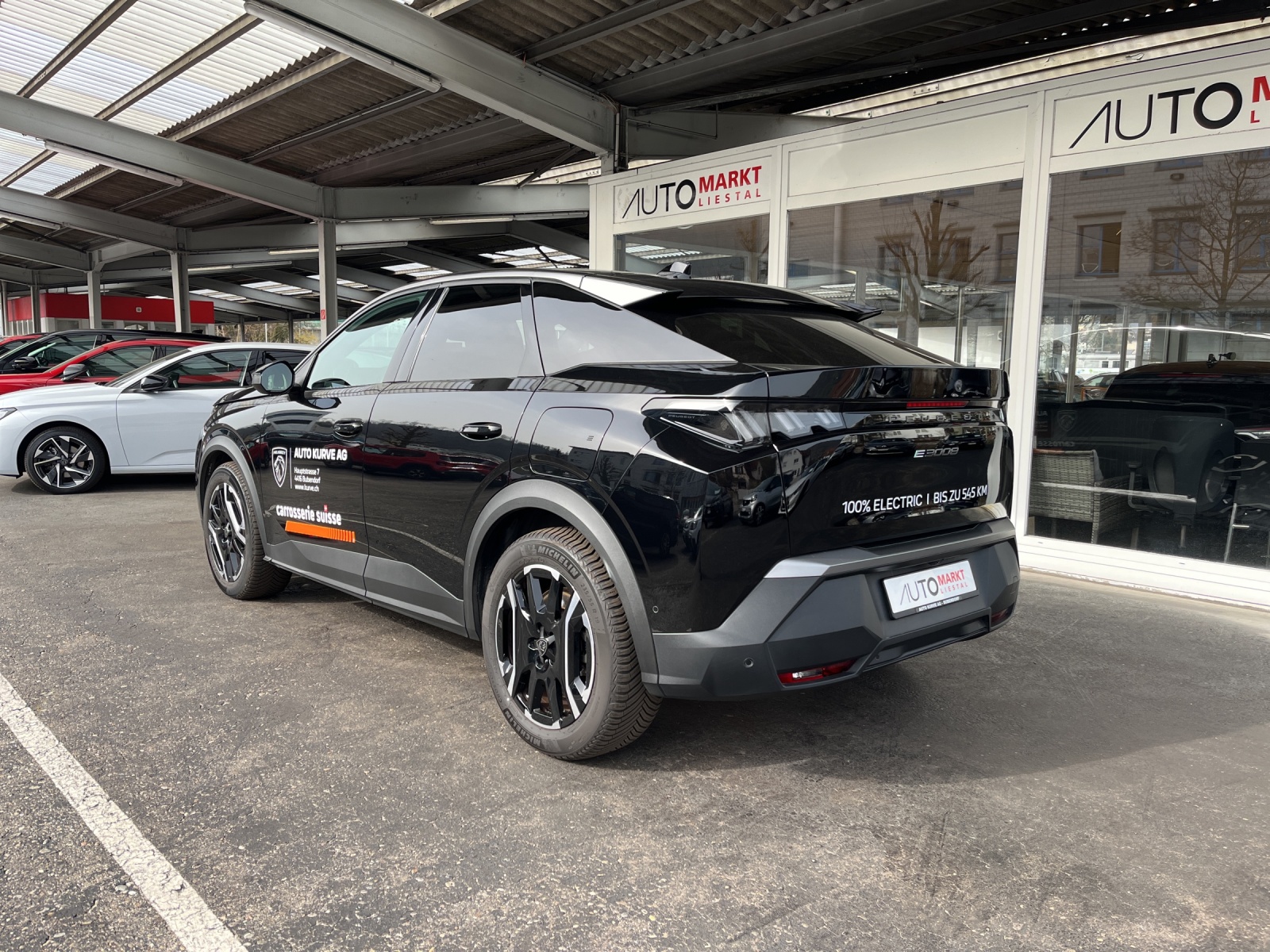 PEUGEOT 3008 73kWh Allure-image-2