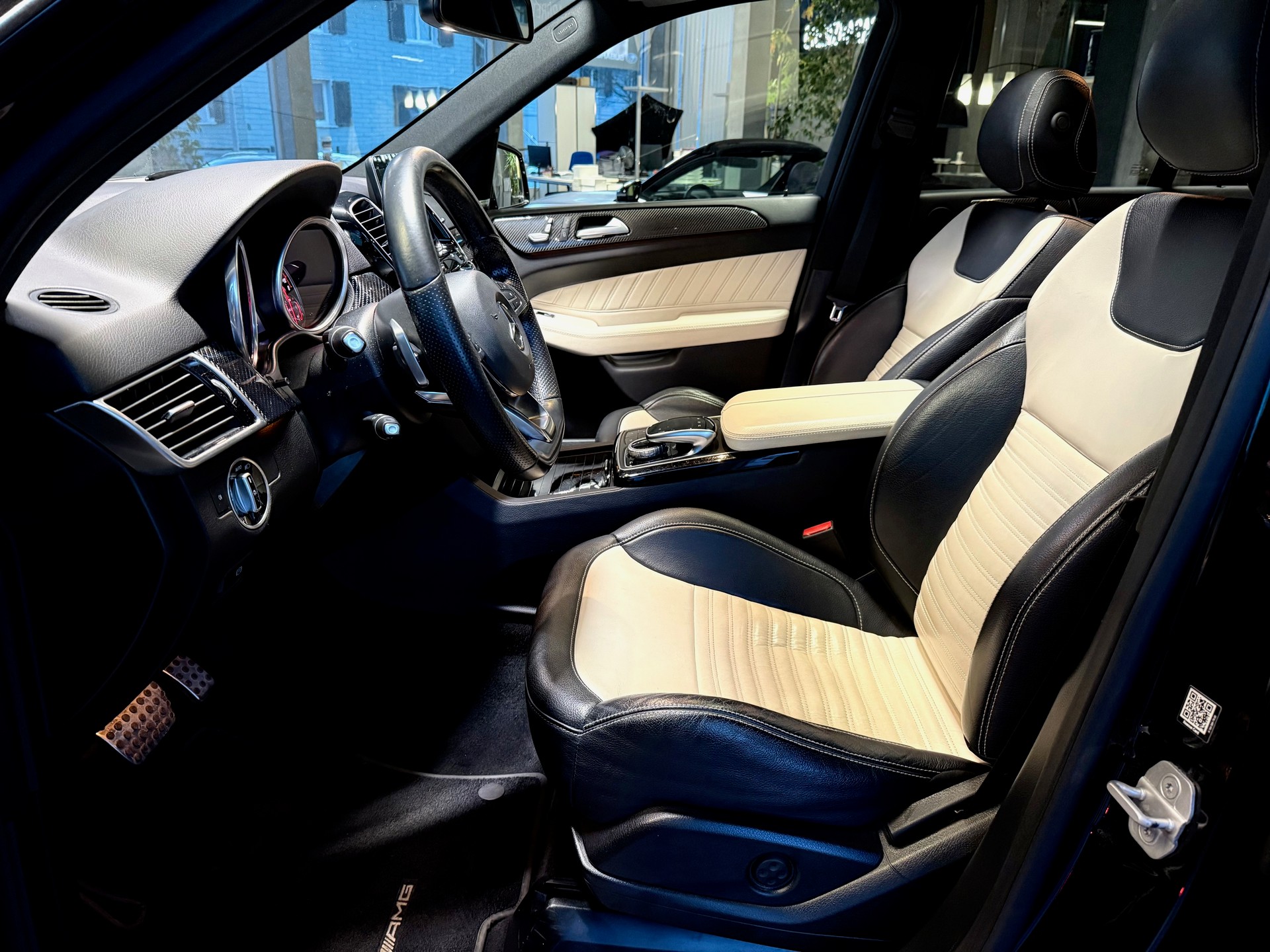 MERCEDES-BENZ GLE 500 4Matic 9G-Tronic-image-8