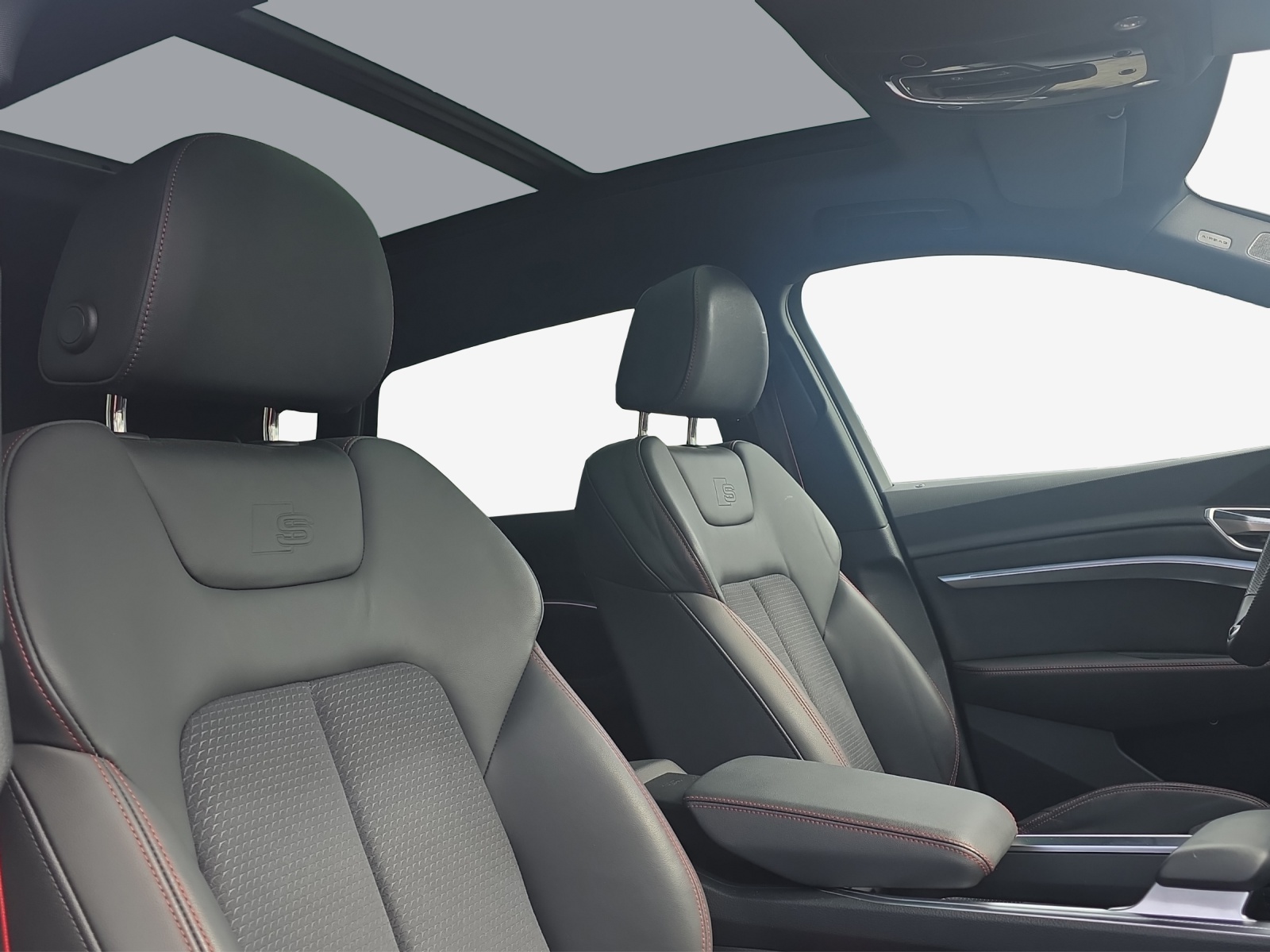 AUDI Q8 50 e-tron Black Edition quattro-image-14