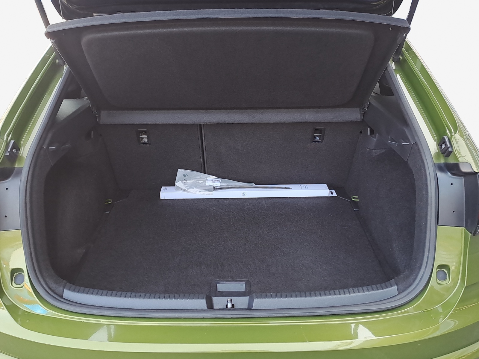 VW Taigo 1.0 TSI R-Line DSG-image-12