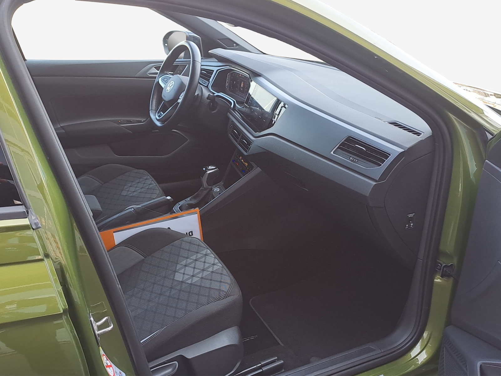 VW Taigo 1.0 TSI R-Line DSG-image-13