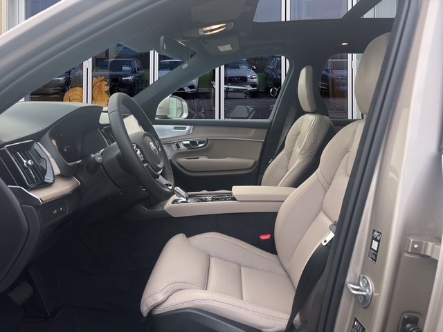 VOLVO XC90 2.0 T8 TE XCLUSIVE Edition Bright eAWD-image-12