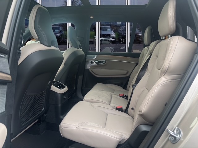 VOLVO XC90 2.0 T8 TE XCLUSIVE Edition Bright eAWD-image-1
