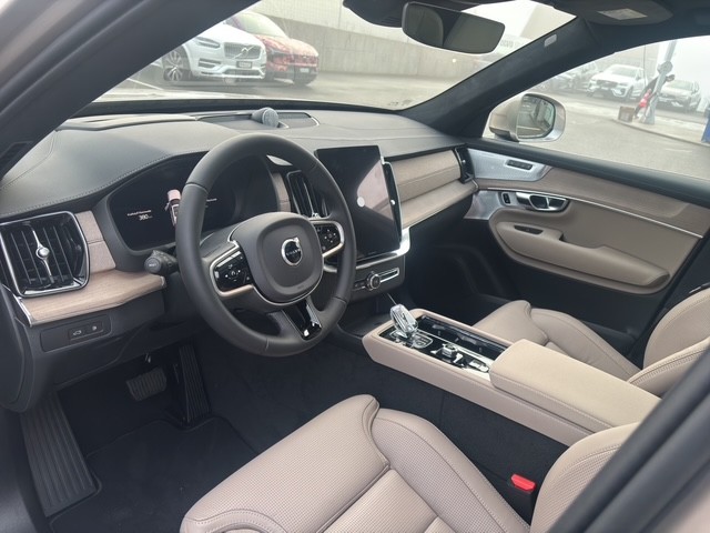 VOLVO XC90 2.0 T8 TE XCLUSIVE Edition Bright eAWD-image-9