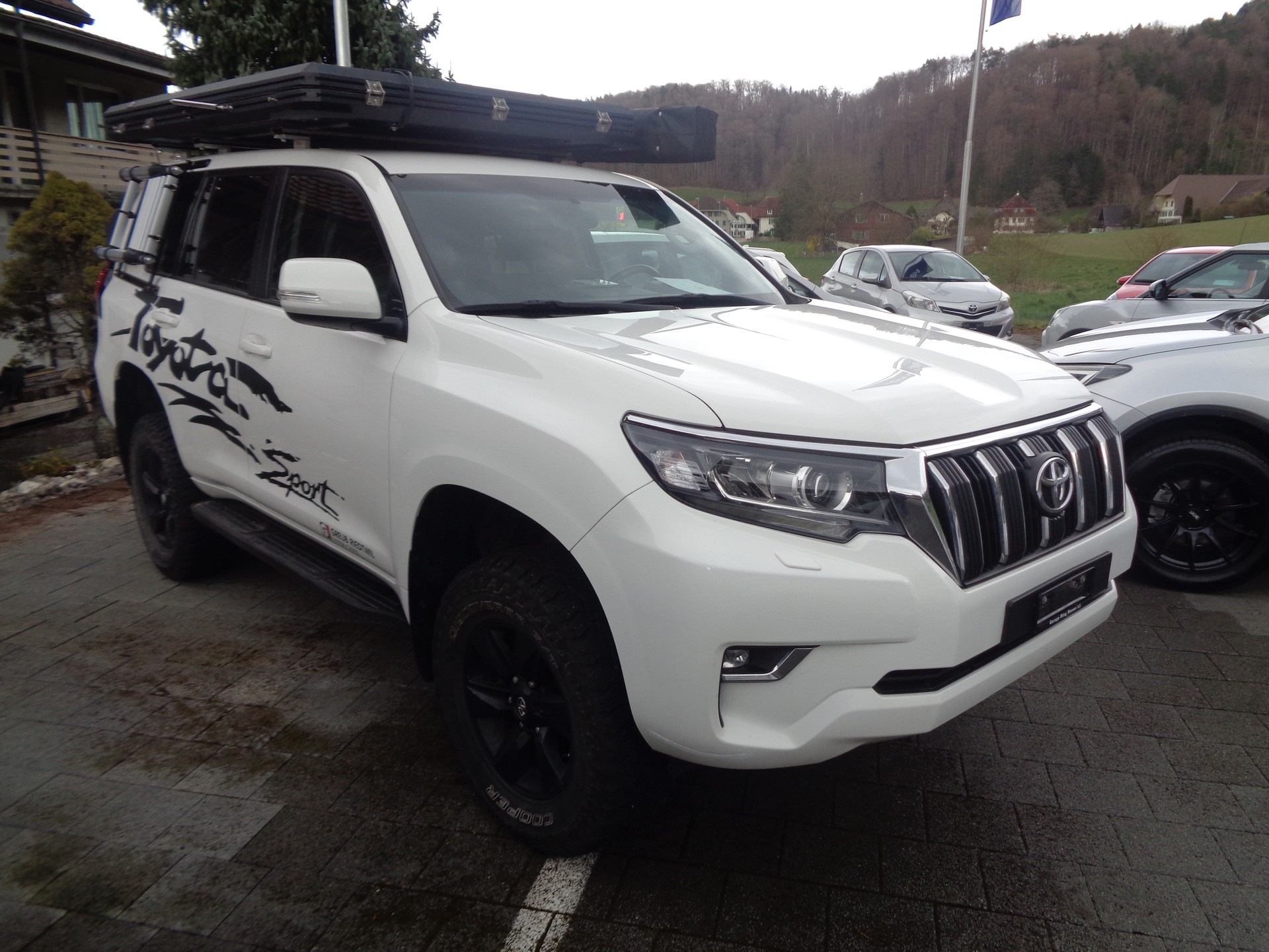 TOYOTA Land Cruiser 2.8TD Comfort Automatic-image-4