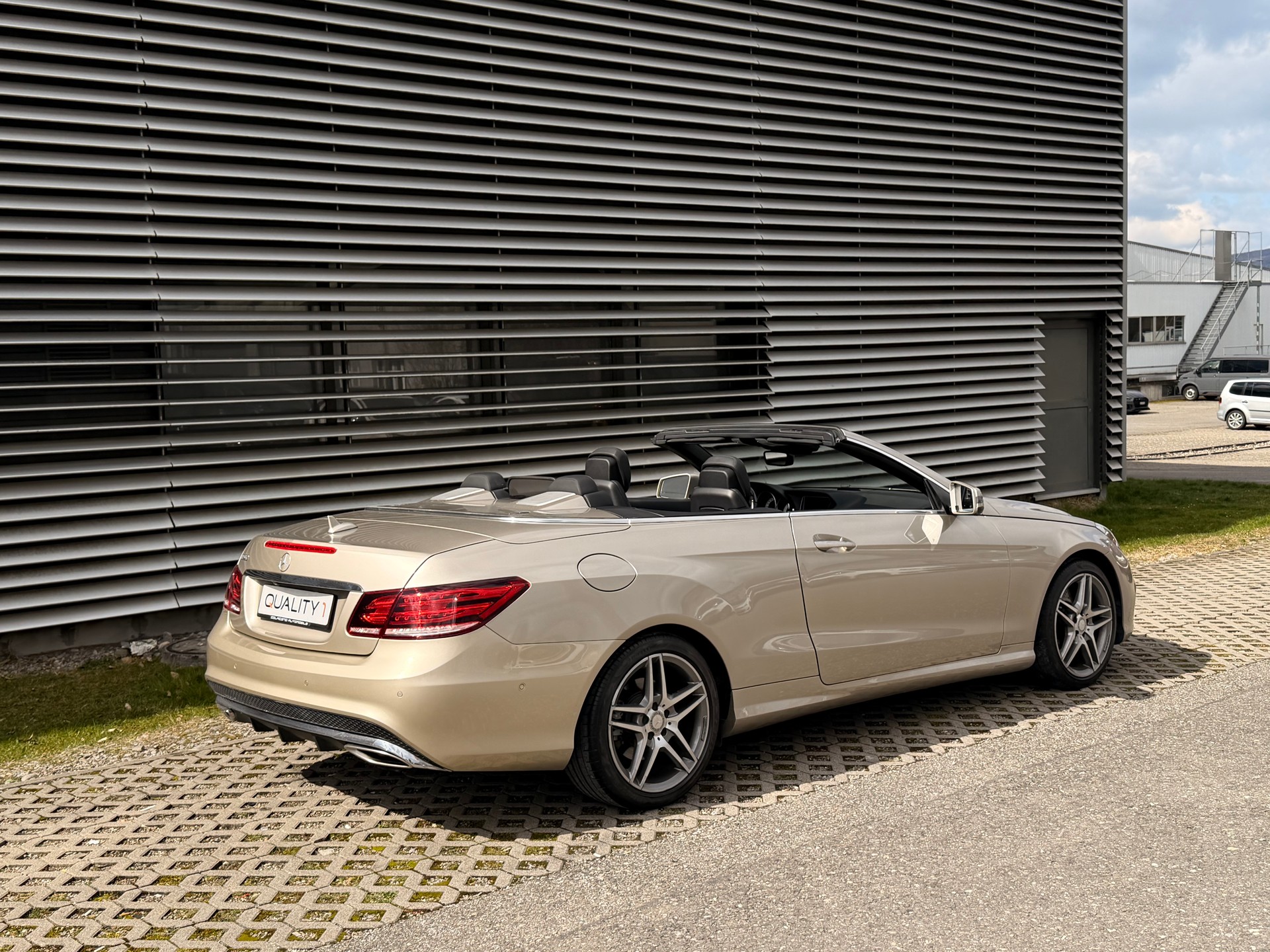 MERCEDES-BENZ E 500 V8 Edition 7G-Tronic-image-1