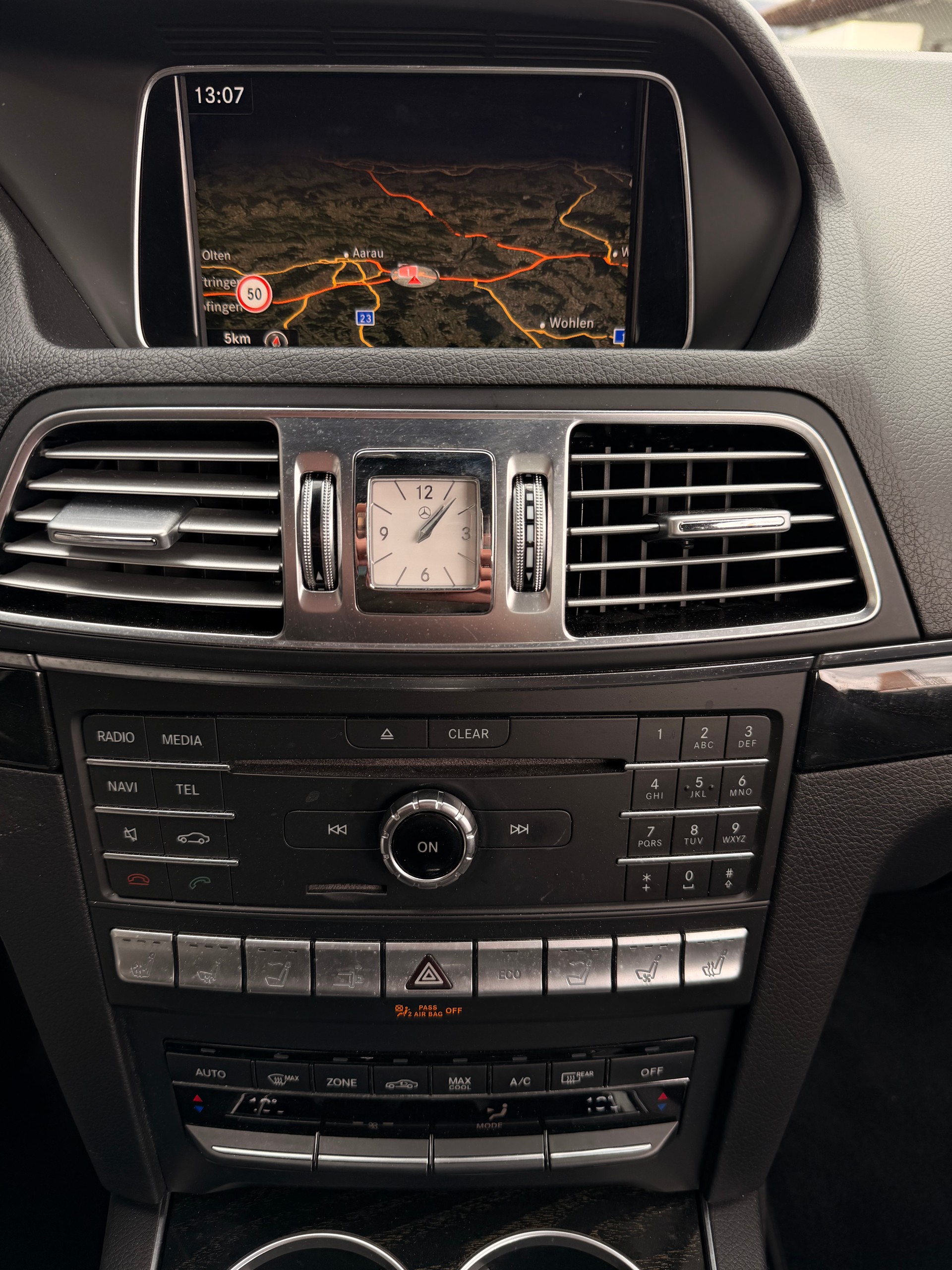 MERCEDES-BENZ E 500 V8 Edition 7G-Tronic-image-13
