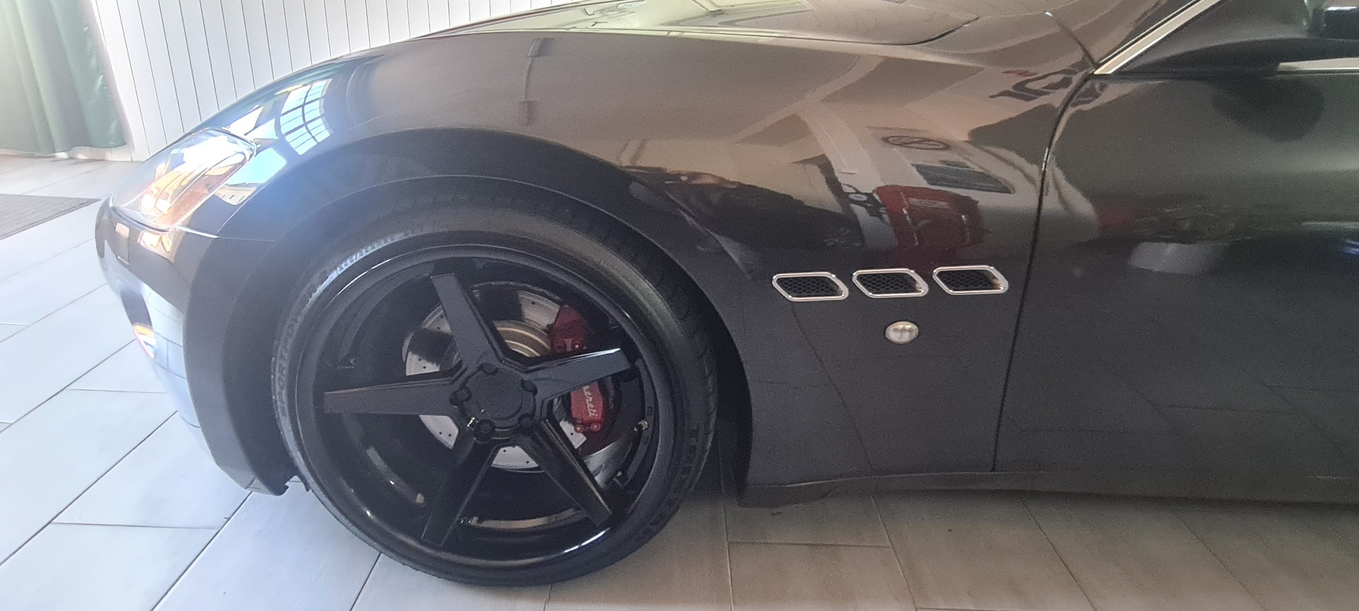 MASERATI GranTurismo Automatica-image-1