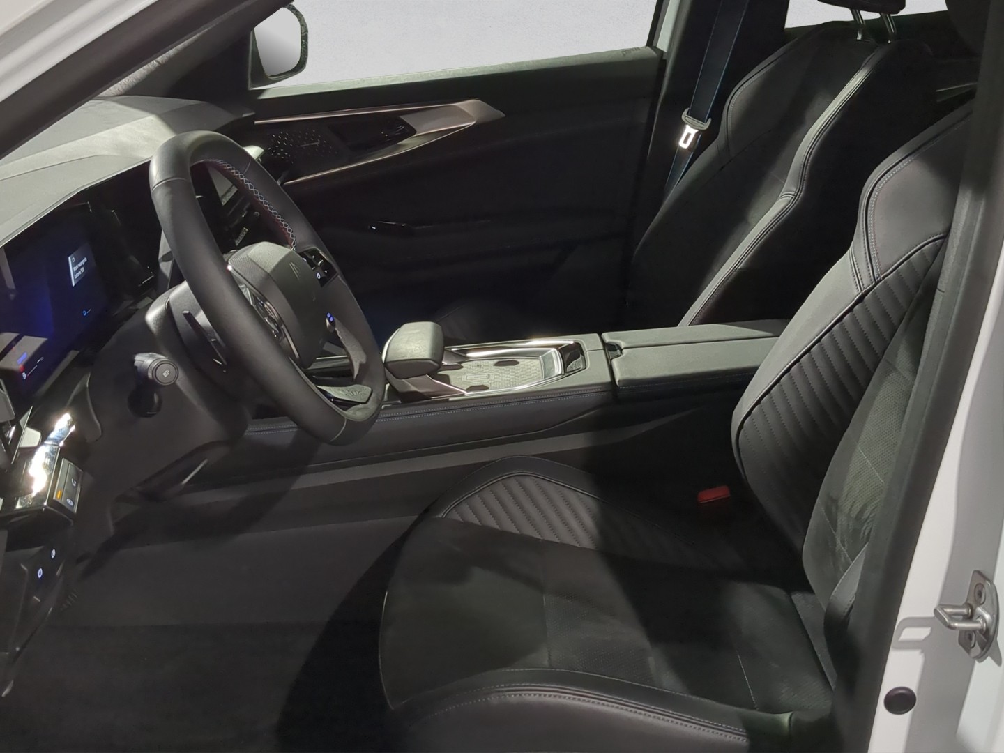 RENAULT Rafale 1.2 E-Tech Hybrid 200 Esprit Alpine-image-8
