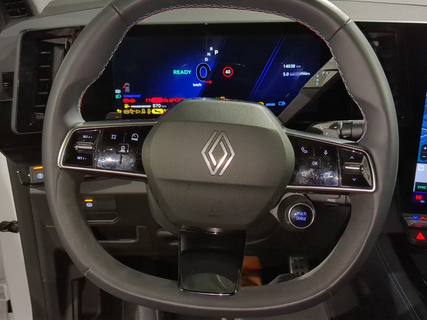 RENAULT Rafale 1.2 E-Tech Hybrid 200 Esprit Alpine-image-9