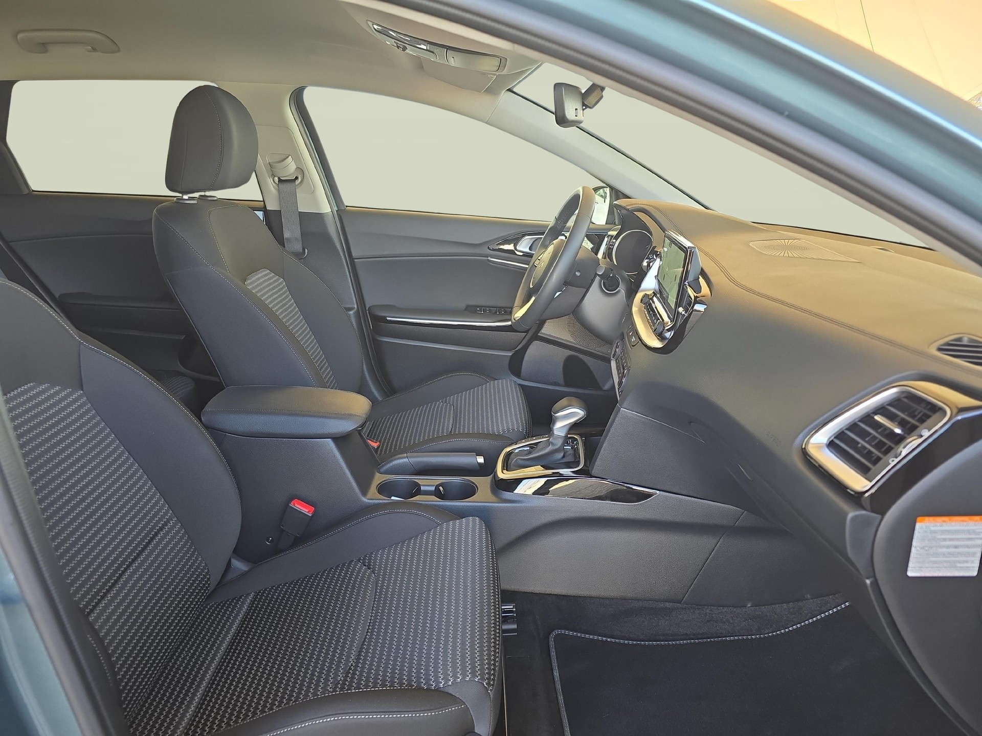 KIA Ceed SW 1.5 T-GDi MHEV Power / Jetzt mit attraktivem 1.99% Leasing-image-9