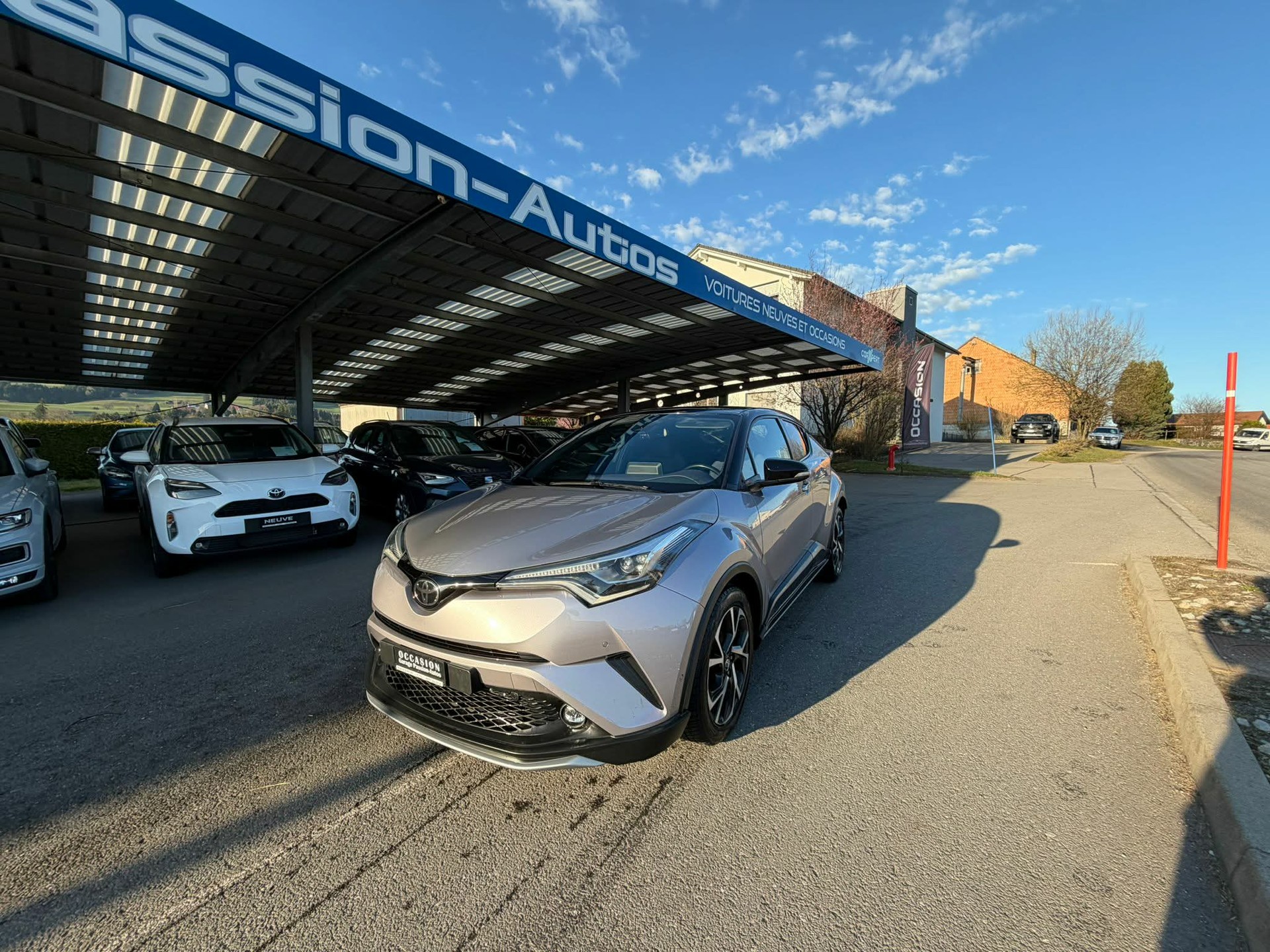 TOYOTA C-HR 1.2 Turbo Style 4WD Multidrive S-image-2