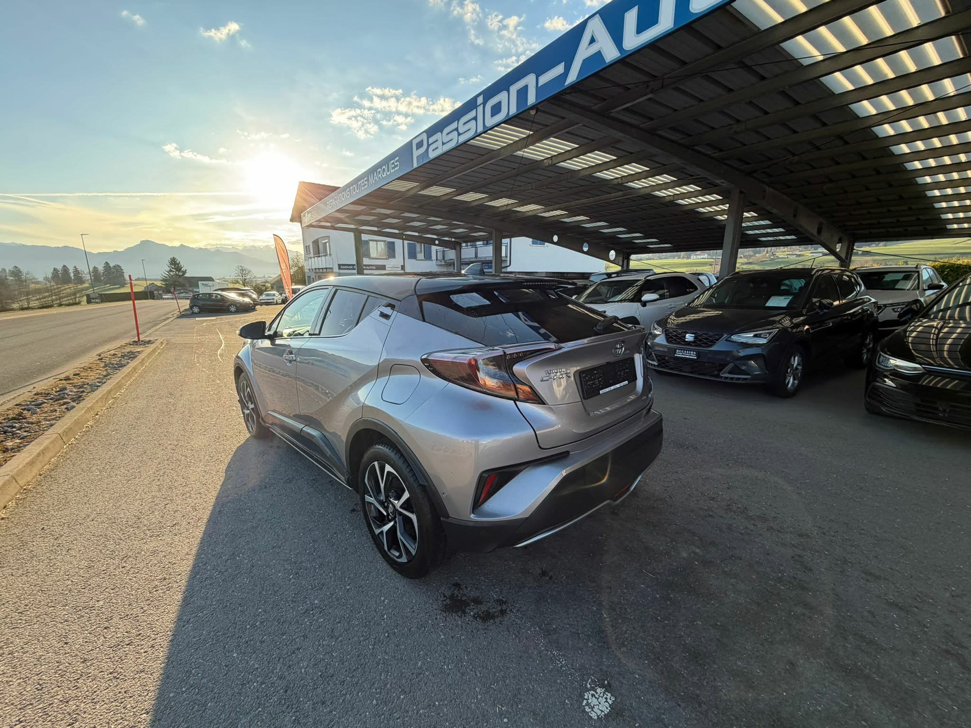 TOYOTA C-HR 1.2 Turbo Style 4WD Multidrive S-image-6
