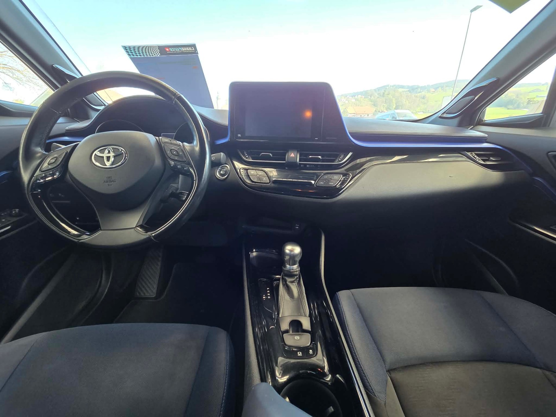 TOYOTA C-HR 1.2 Turbo Style 4WD Multidrive S-image-9