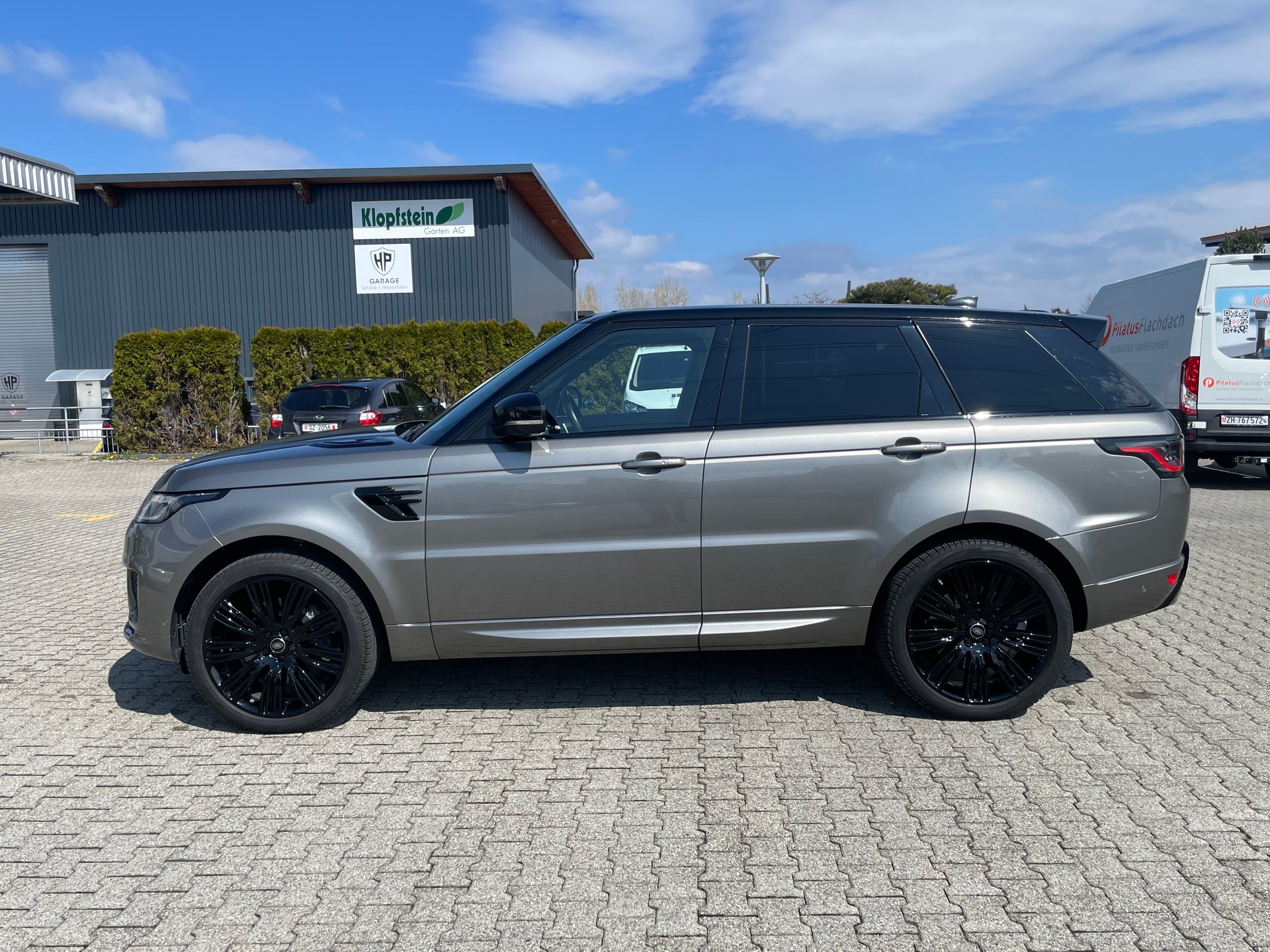 LAND ROVER Range Rover Sport 3.0 SDV6 HSE Dynamic Automatic-image-1